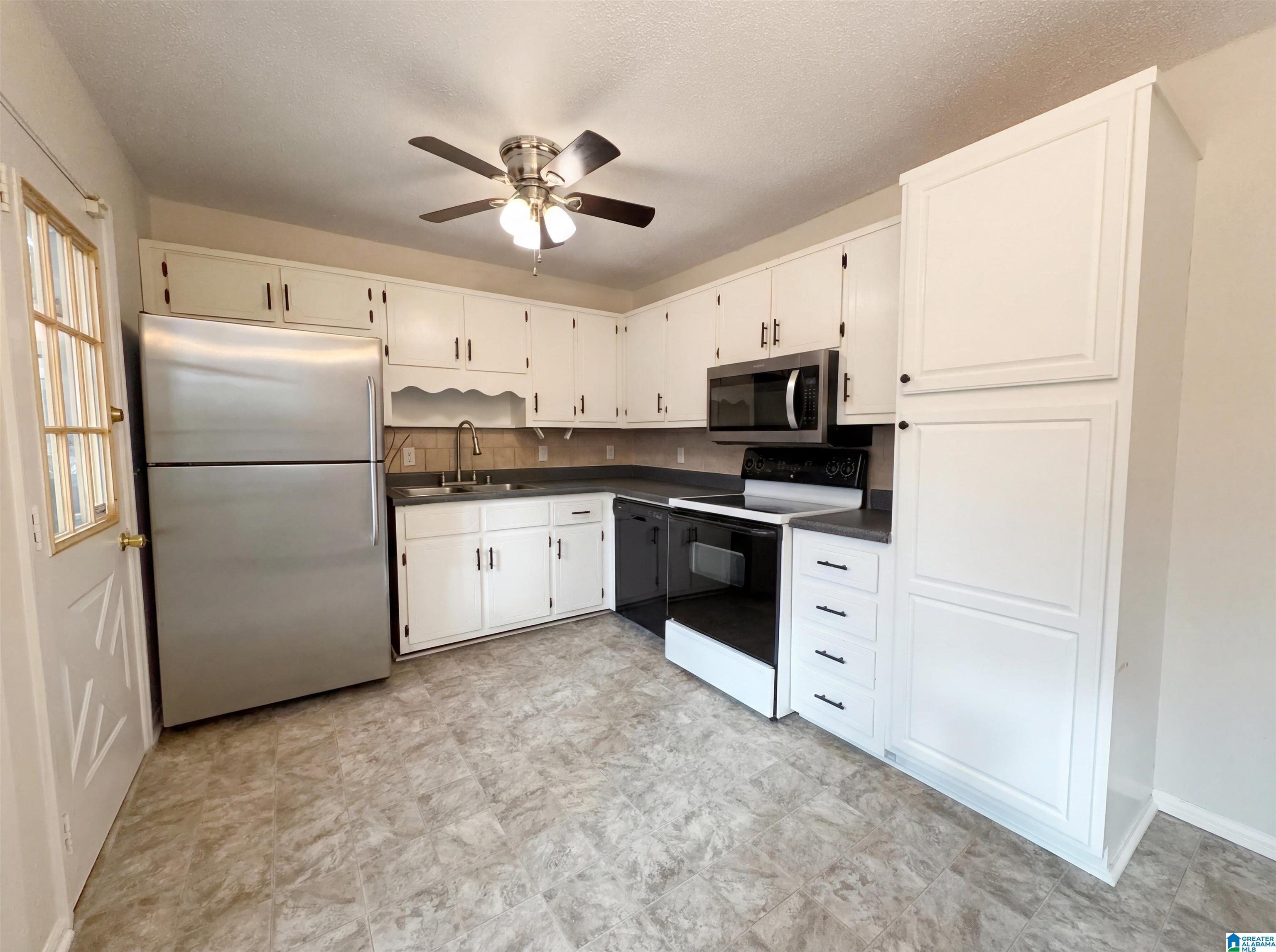 Homes for sale in Pinson, AL | 6460 Kathy Dr, Pinson, AL 35126 | MLS# 21443568