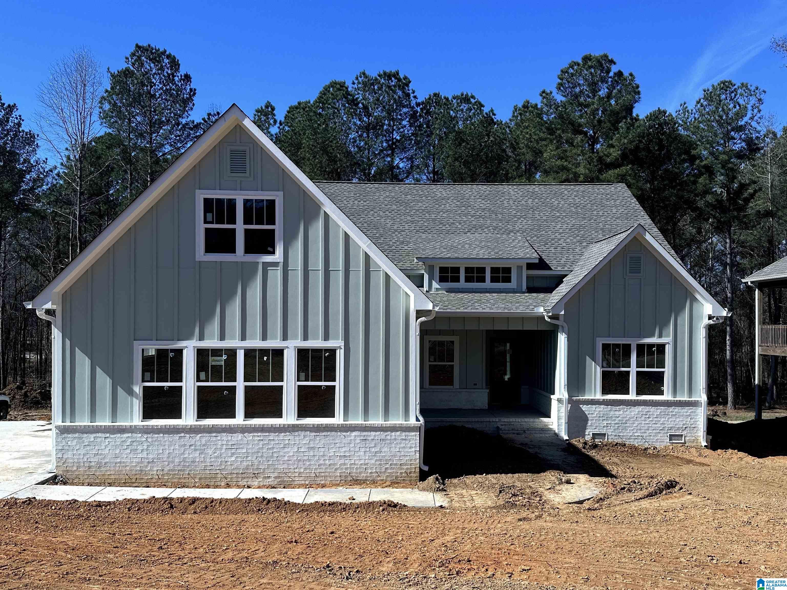 Homes for sale in Leeds, AL | 1060 Oak Valley Dr, Leeds, AL 35094 | MLS# 21443571