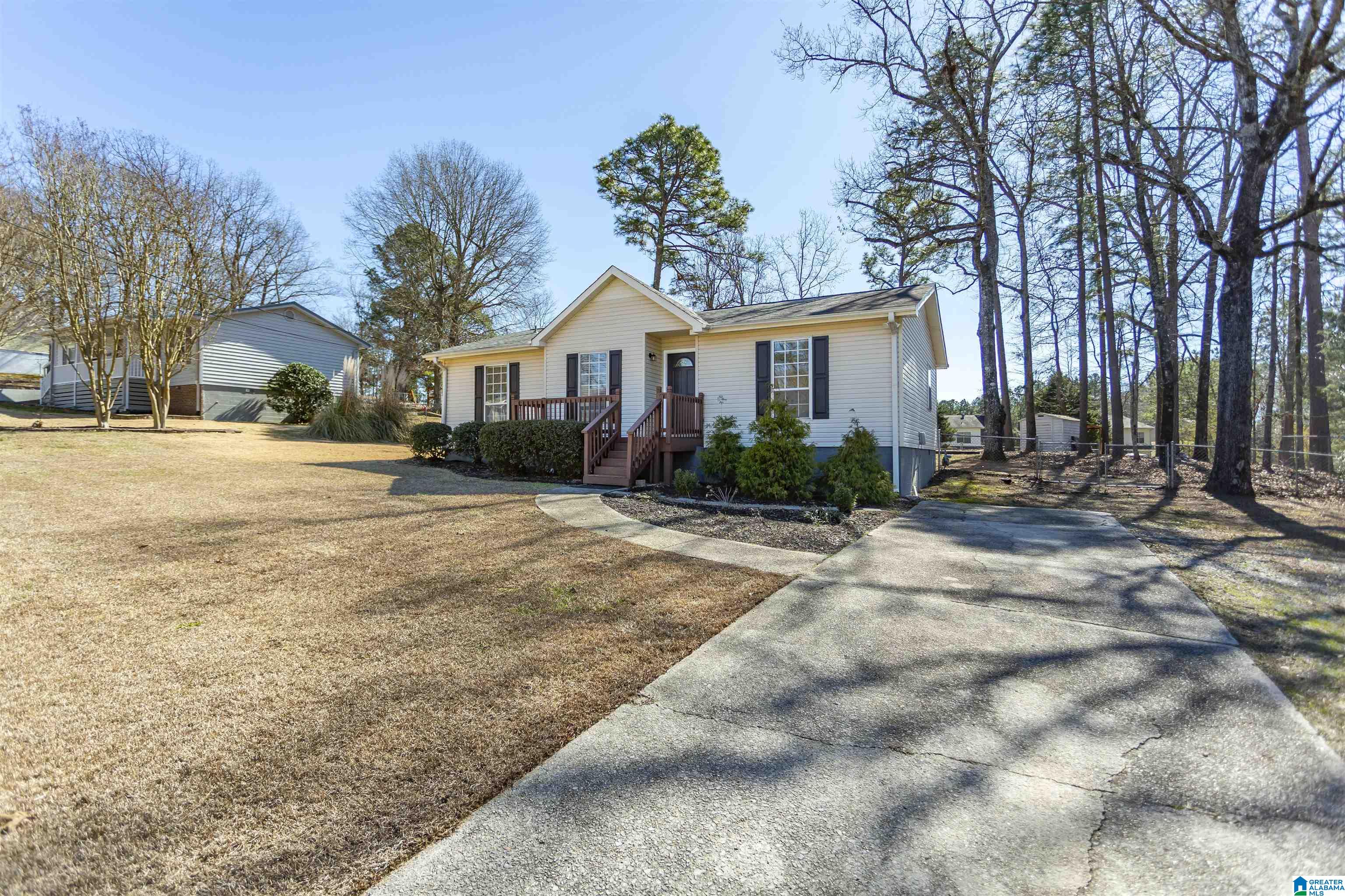 Homes for sale in Moody, AL | 1039 Oak Boulevard, Moody, AL 35004 | MLS# 21443572