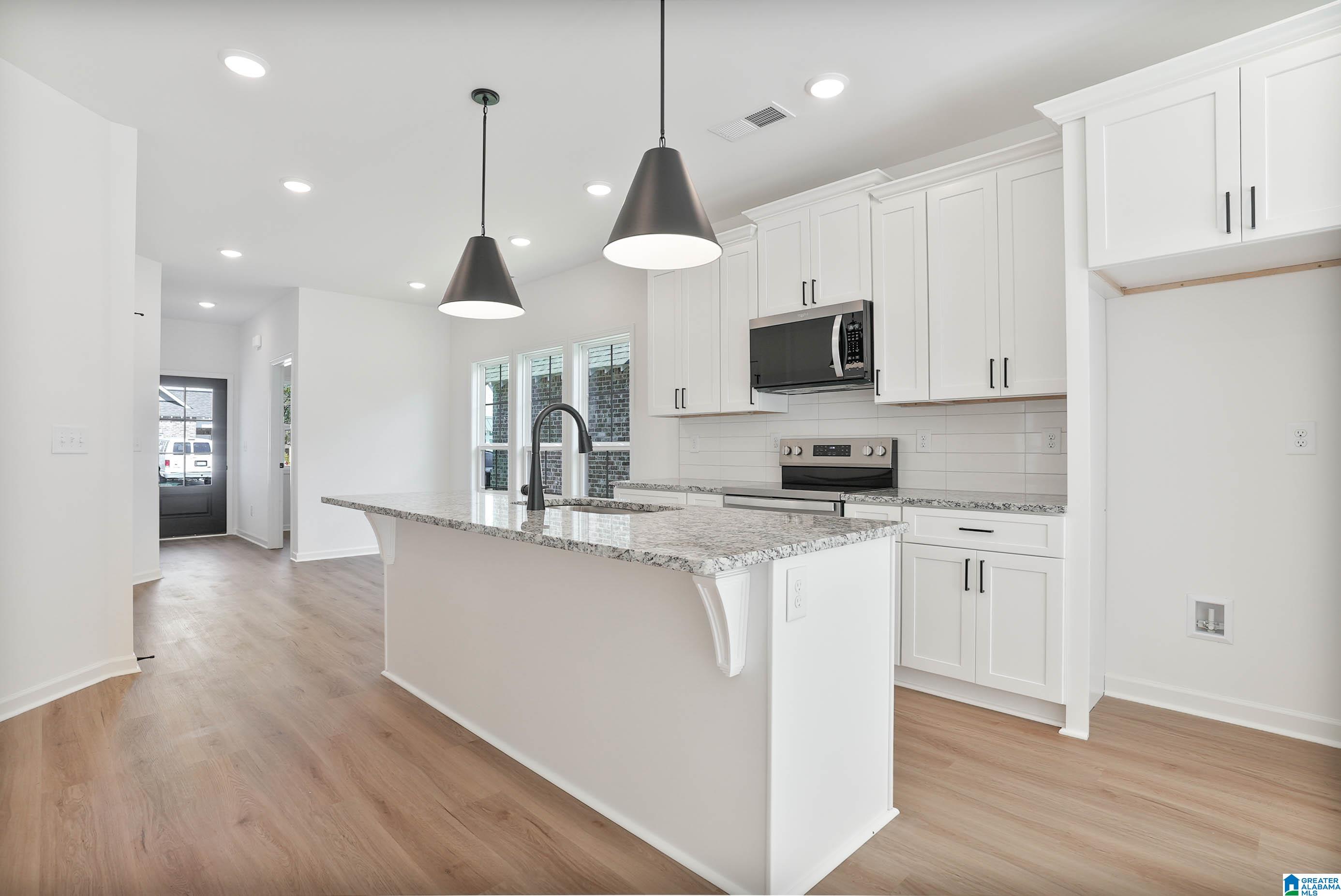 Homes for sale in Calera, AL | 00362 Shiloh Creek Dr, Calera, AL 35040 | MLS# 21443592