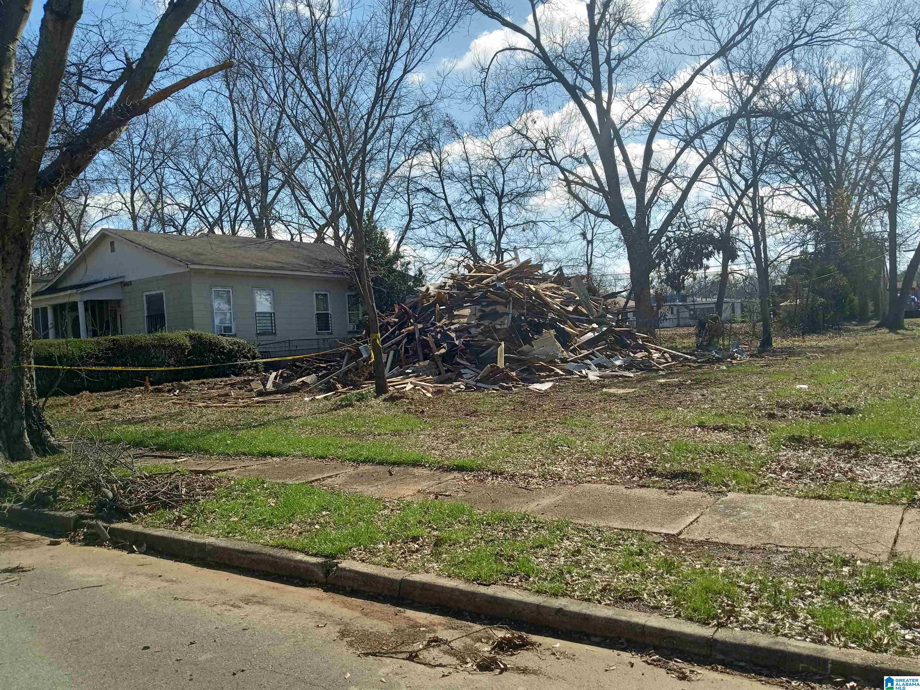 Photo 2 of Land for sale at 523 4th Avenue W, Birmingham, AL 35204 | MLS# 21443596 | Listing updated on 2026-09-02