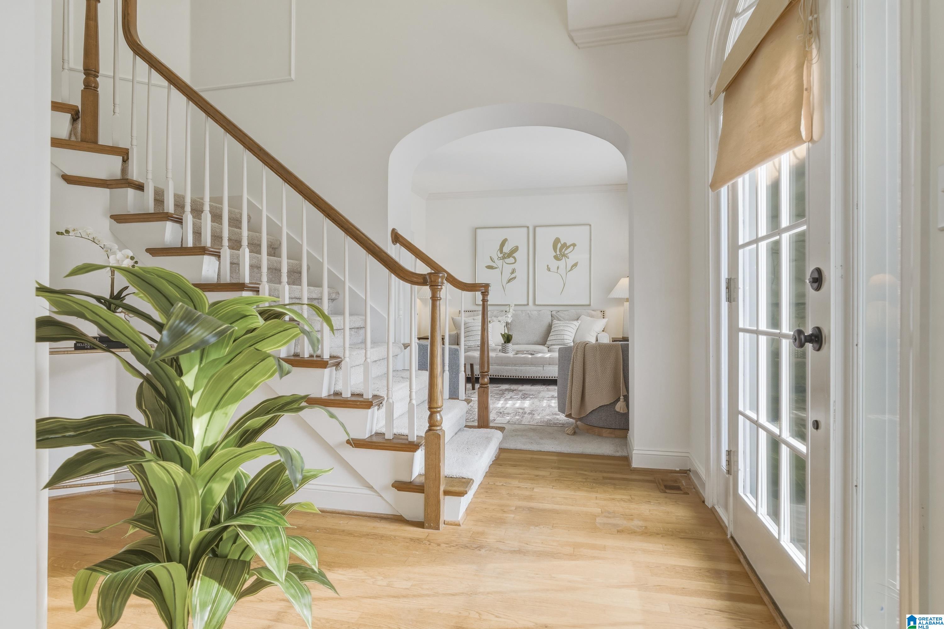 Homes for sale in Birmingham, AL | 2552 Magnolia Pl, Birmingham, AL 35242 | MLS# 21443621