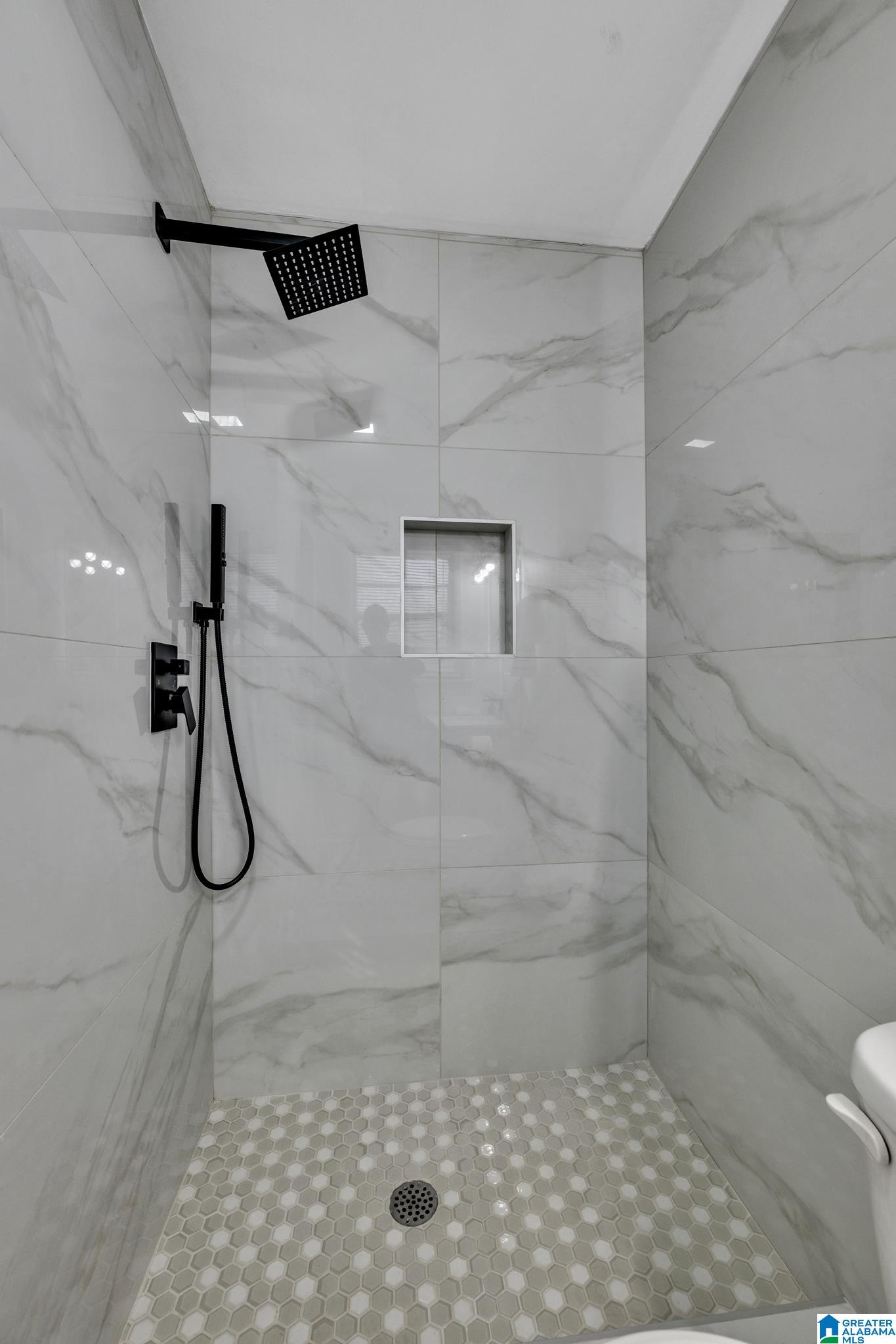 Homes for sale in Center Point, AL | 421 19th Terrace Ne, Center Point, AL 35215 | MLS# 21443635