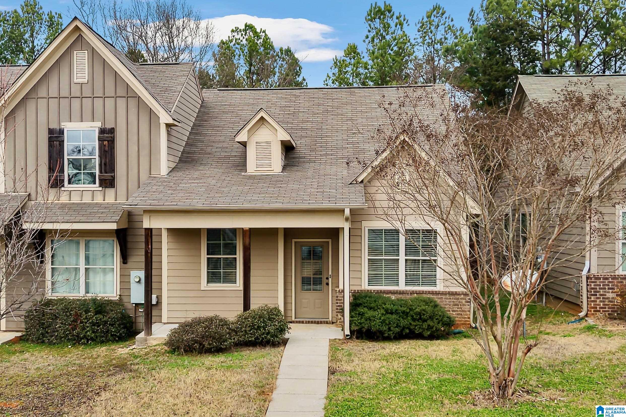 Homes for sale in Calera, AL | 558 The Heights Lane, Calera, AL 35040 | MLS# 21443647