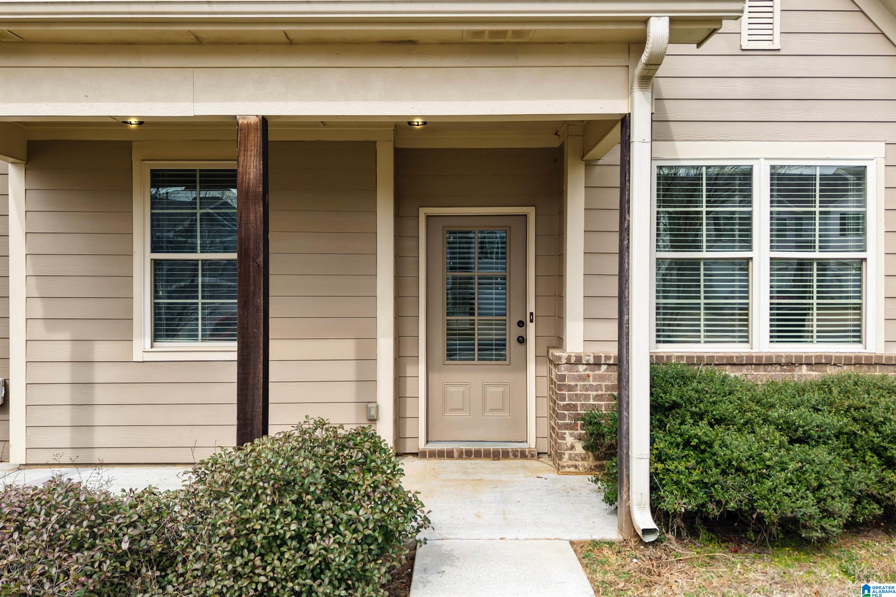 Homes for sale in Calera, AL | 558 The Heights Lane, Calera, AL 35040 | MLS# 21443647