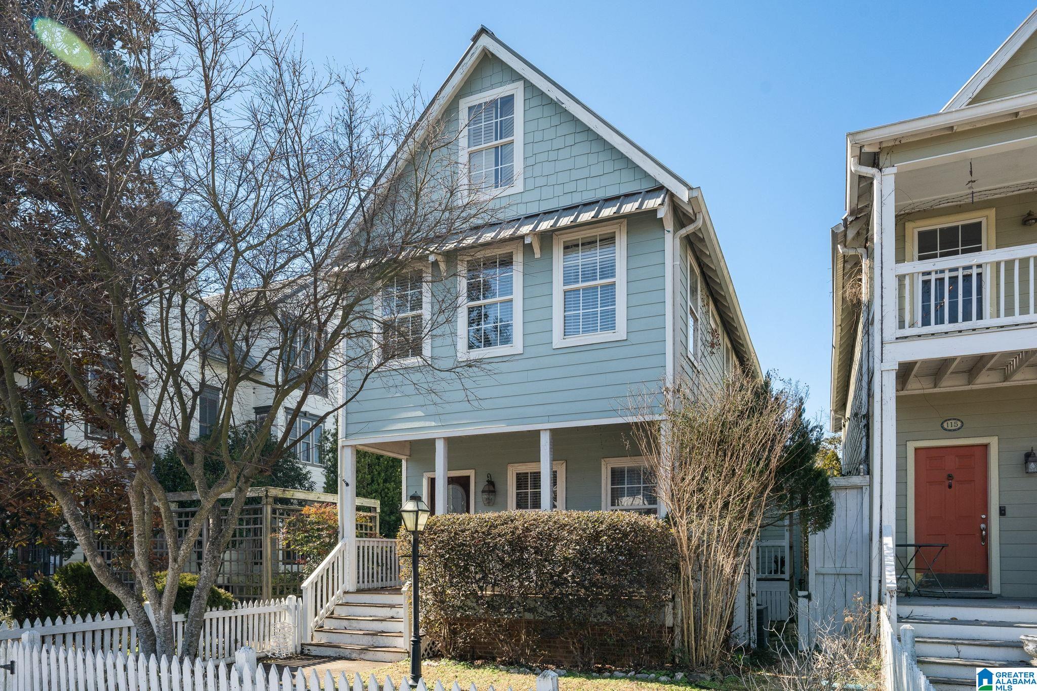 Homes for sale in Helena, AL | 113 Lake Davidson Lane, Helena, AL 35080 | MLS# 21443659