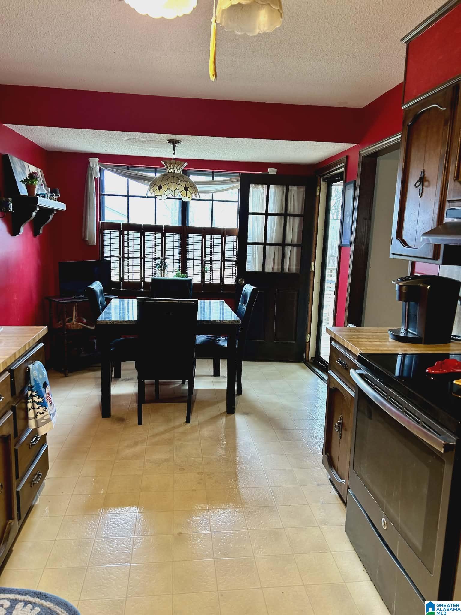 Homes for sale in Alabaster, AL | 301 Tradewinds Circle, Alabaster, AL 35007 | MLS# 21443674