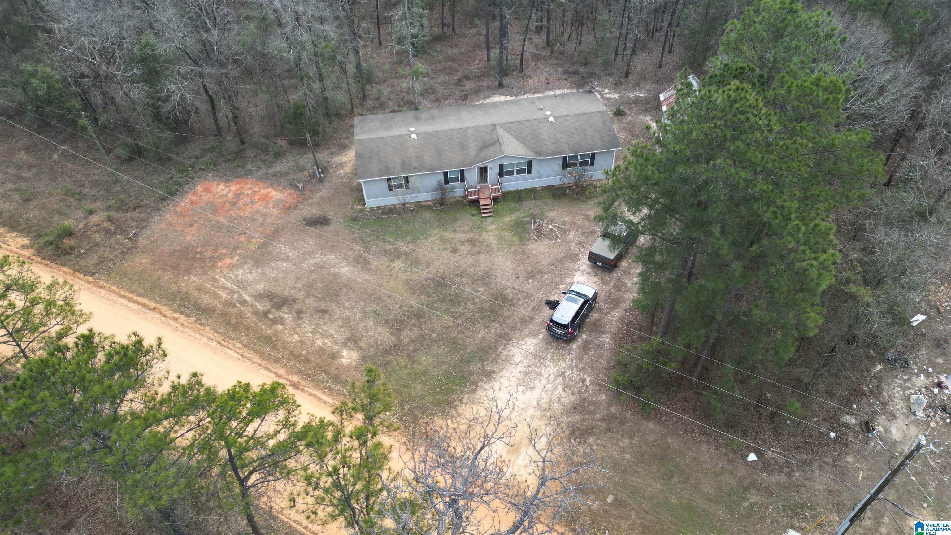 Homes for sale in Deatsville, AL | 142 County Road 64, Deatsville, AL 36022 | MLS# 21443690