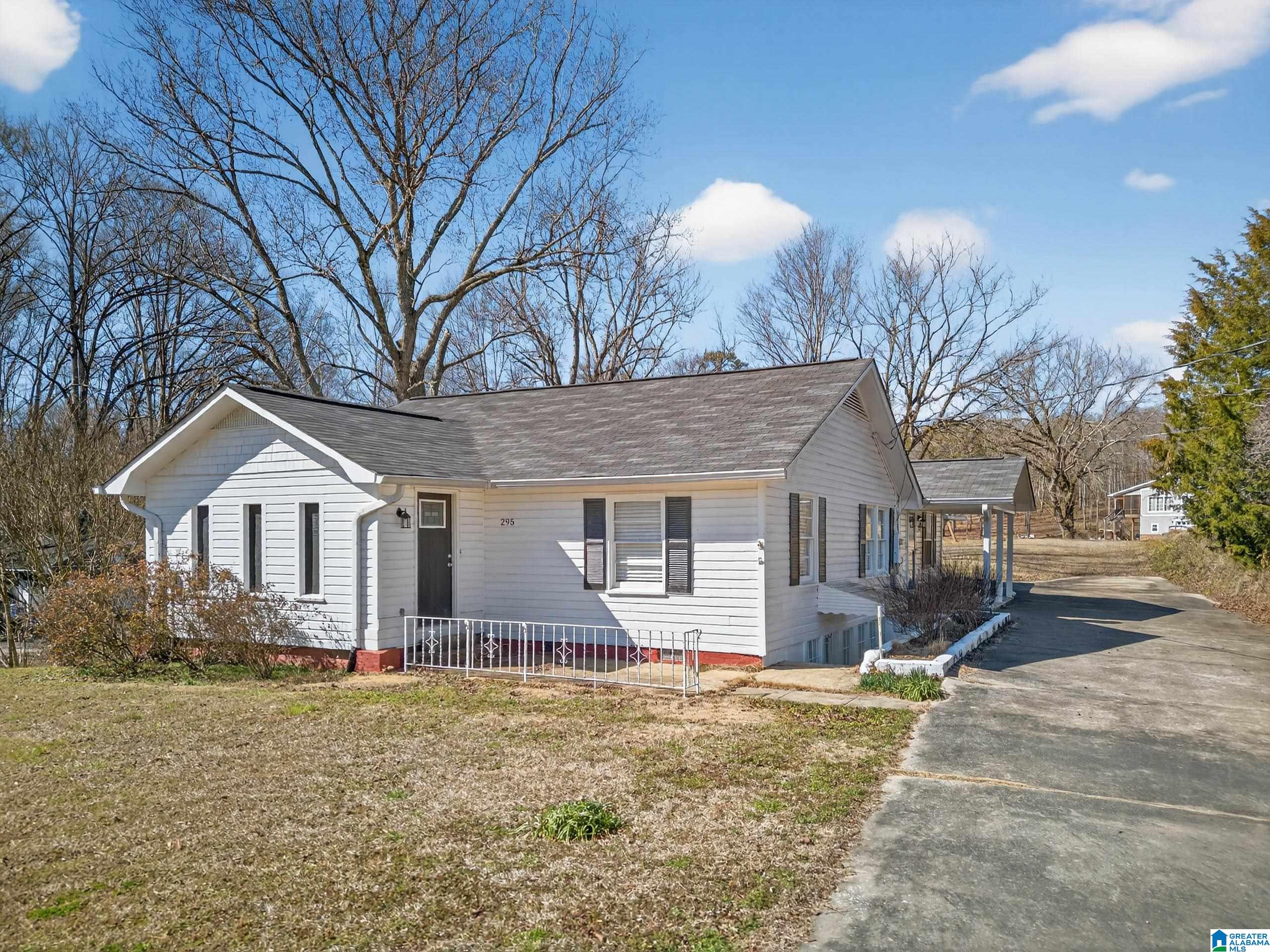 Homes for sale in Heflin, AL | 295 Oxford Street, Heflin, AL 36264 | MLS# 21443694