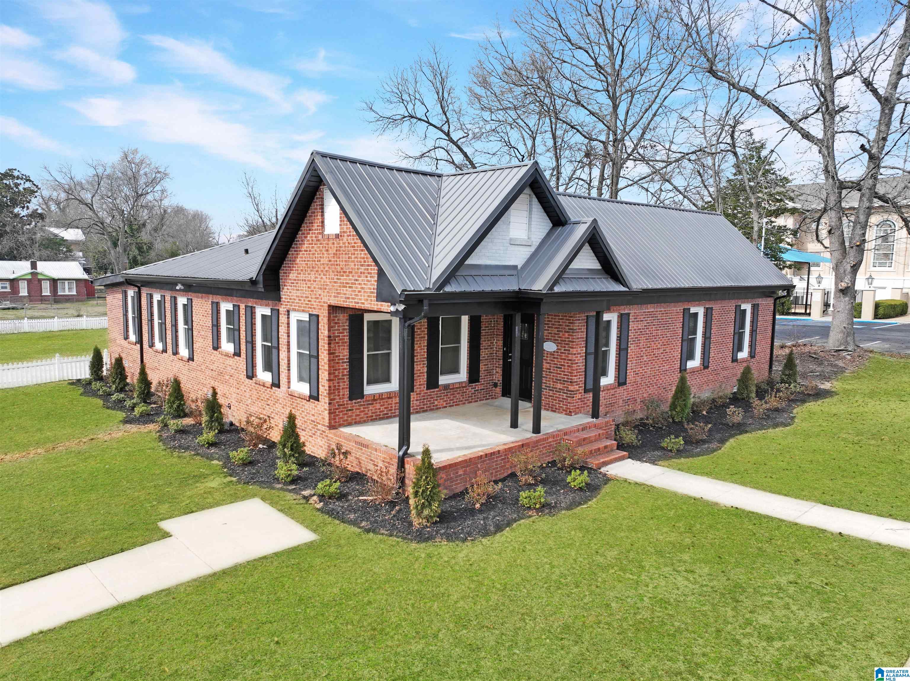 Homes for sale in Clanton, AL | 203 8th Street, Clanton, AL 35045 | MLS# 21443697