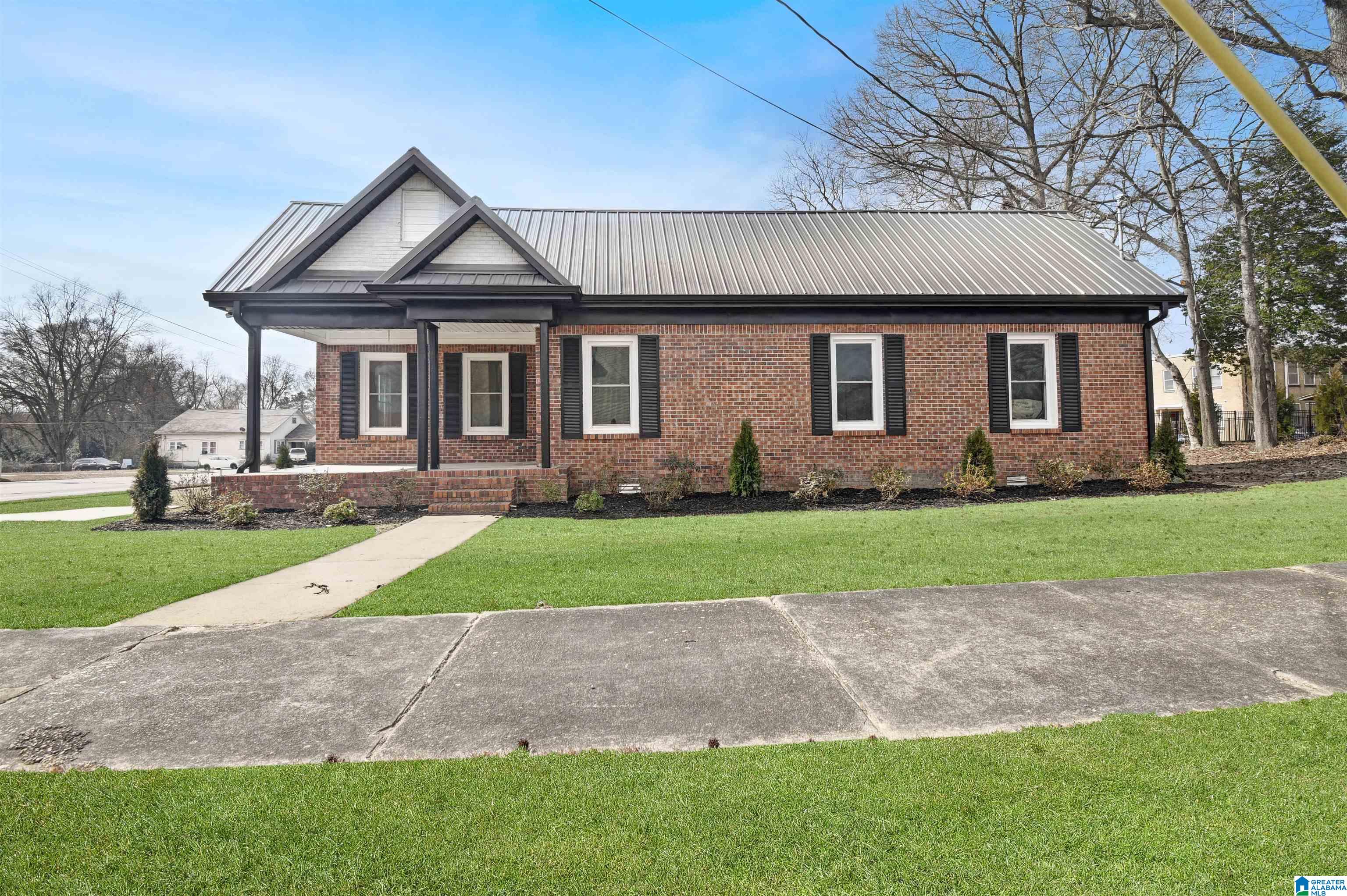 Homes for sale in Clanton, AL | 203 8Th Street, Clanton, AL 35045 | MLS# 21443697