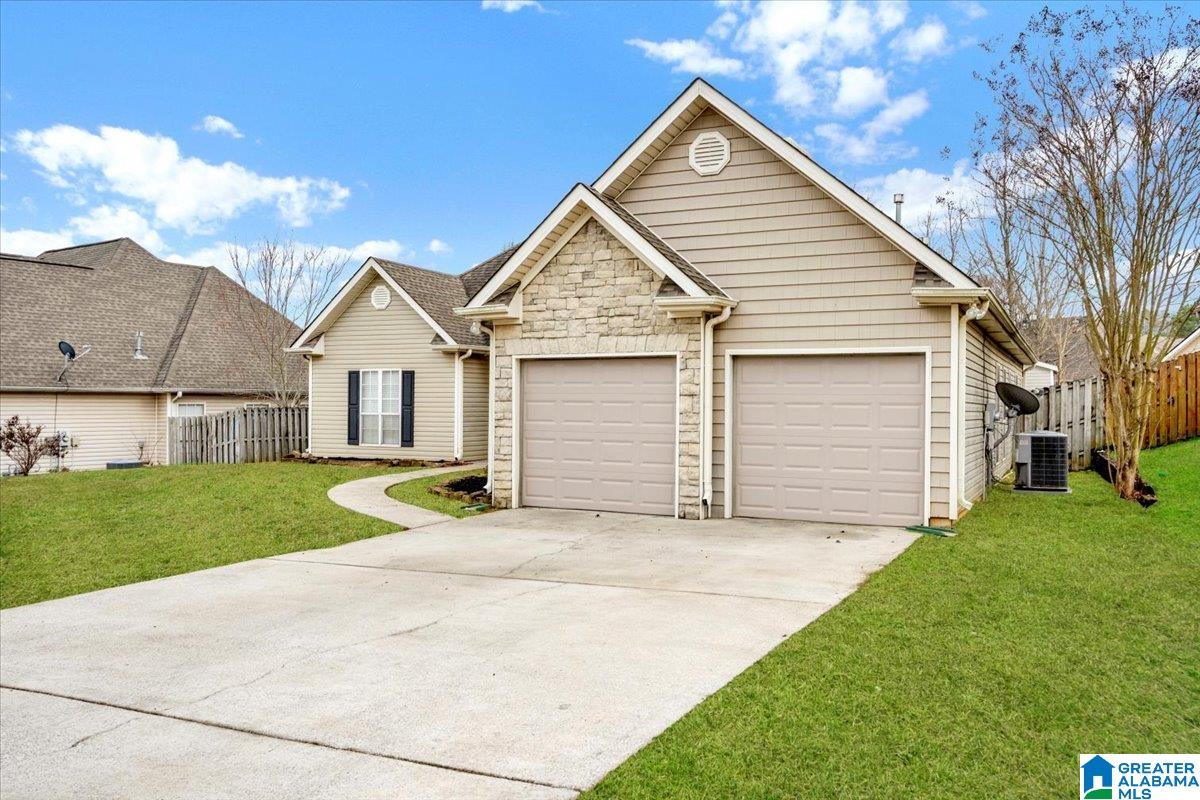 Homes for sale in Calera, AL | 199 Camden Cove Parkway, Calera, AL 35040 | MLS# 21443731