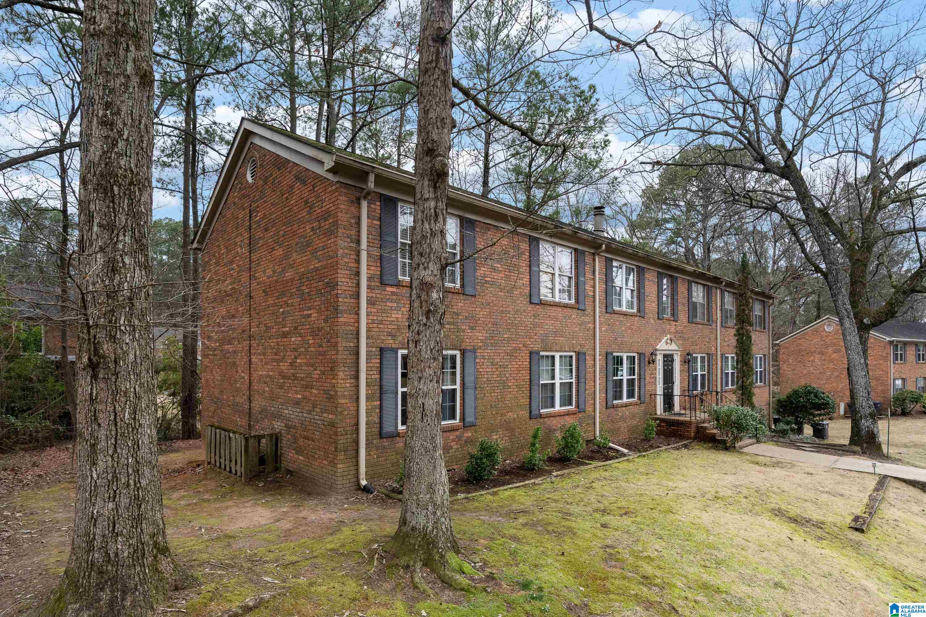 Homes for sale in Vestavia Hills, AL | 2141 Montreat Dr #C, Vestavia Hills, AL 35216 | MLS# 21443738