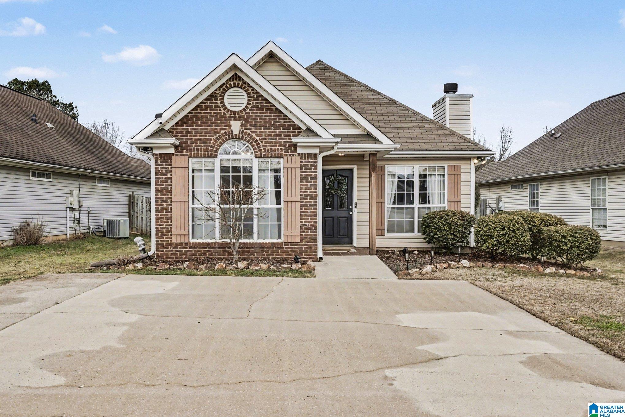 Homes for sale in Calera, AL | 112 Flagstone Dr, Calera, AL 35040 | MLS# 21443760