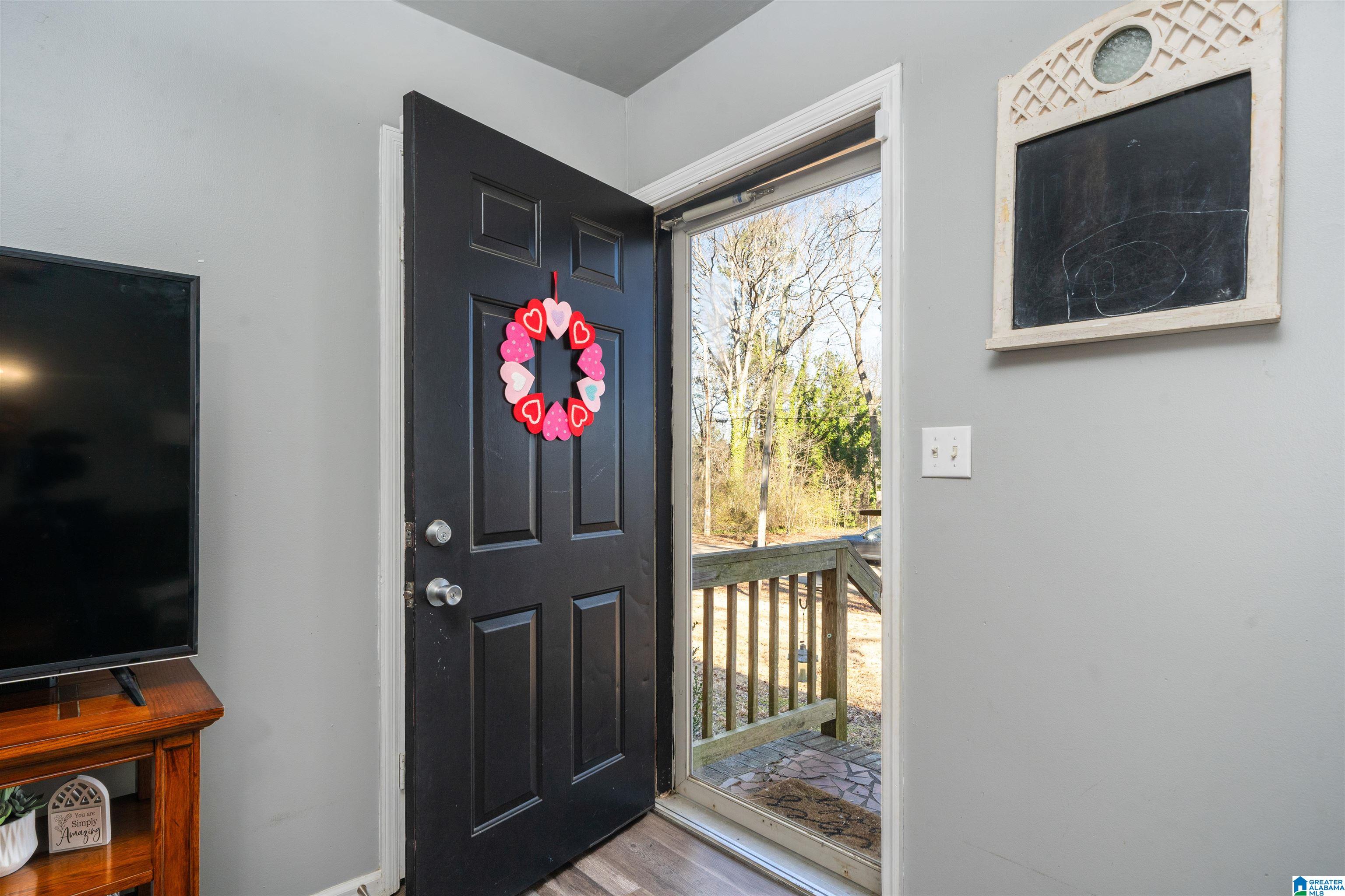 Homes for sale in Fultondale, AL | 3030 Debra Dr, Fultondale, AL 35068 | MLS# 21443765