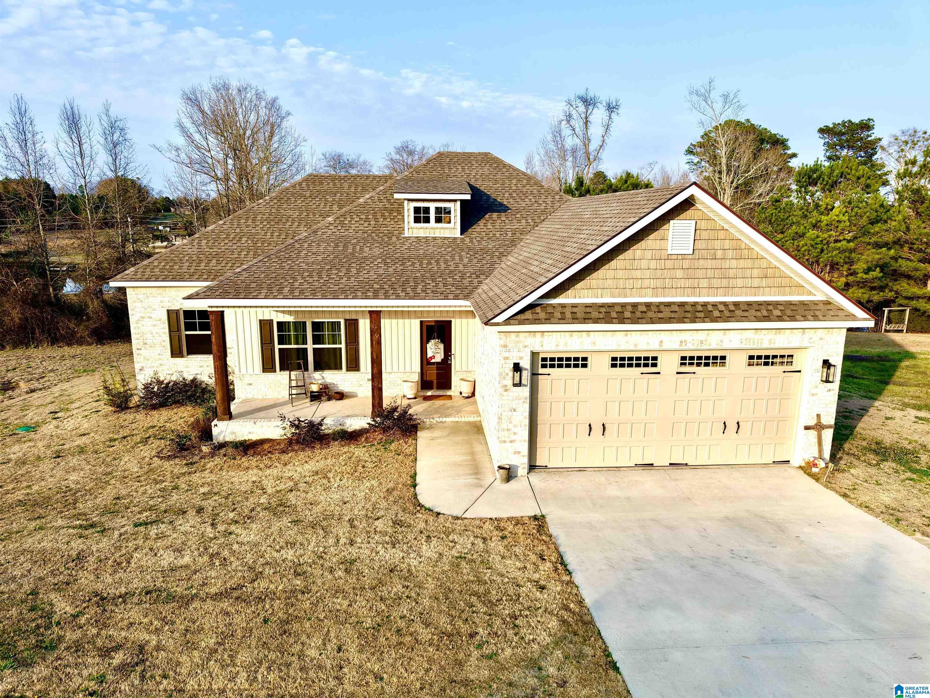 Homes for sale in Clanton, AL | 118 County Road 1081, Clanton, AL 35045 | MLS# 21443781