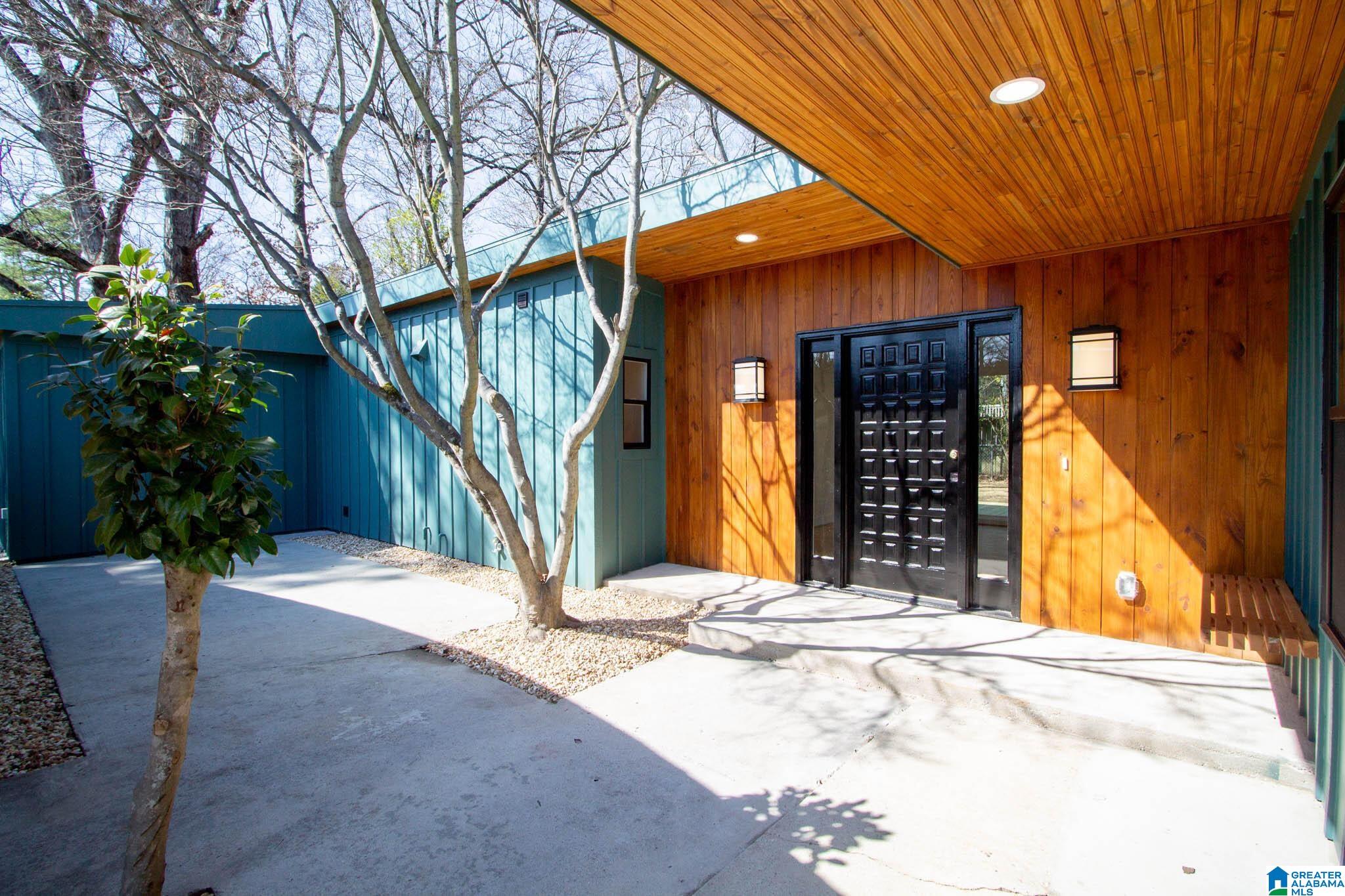 Homes for sale in Vestavia Hills, AL | 1632 Gentilly Dr, Vestavia Hills, AL 35226 | MLS# 21443793