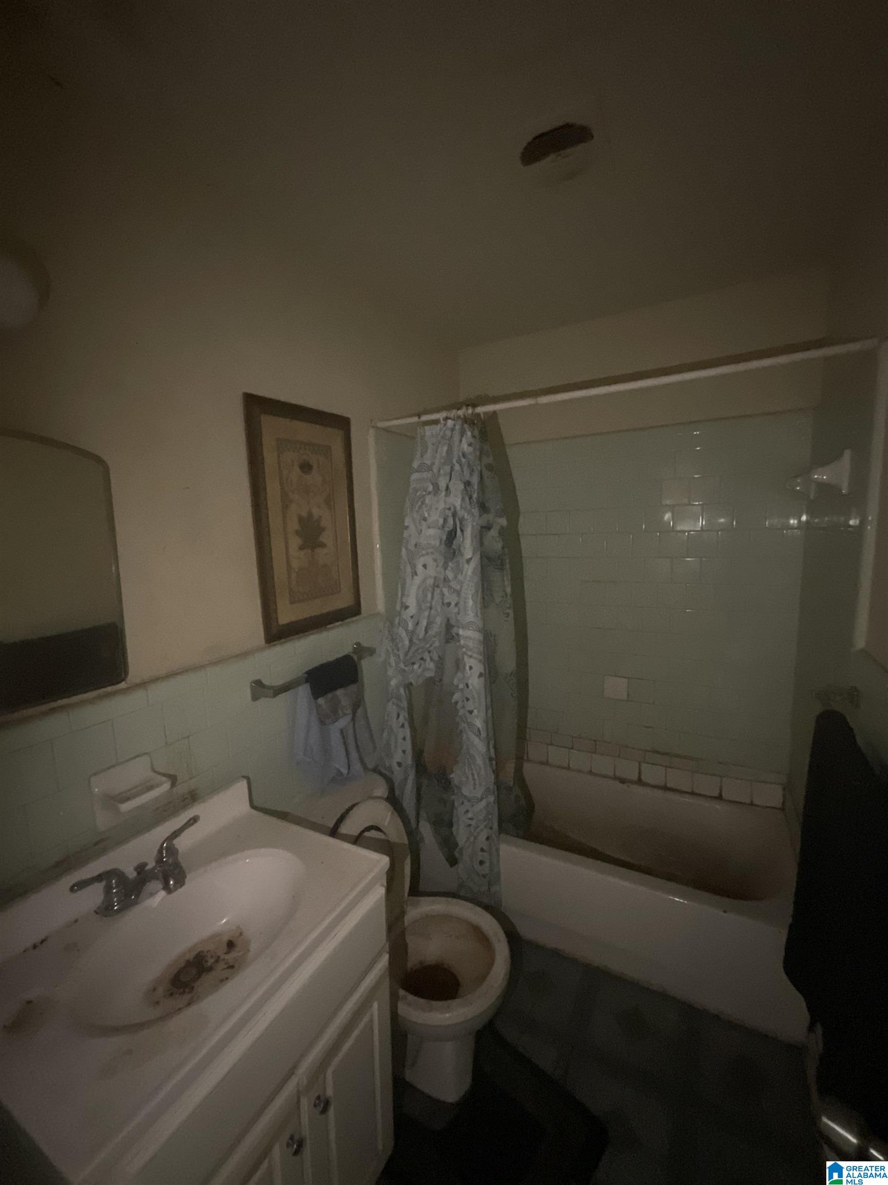 Homes for sale in Birmingham, AL | 5512 Terrace J, Birmingham, AL 35208 | MLS# 21443805