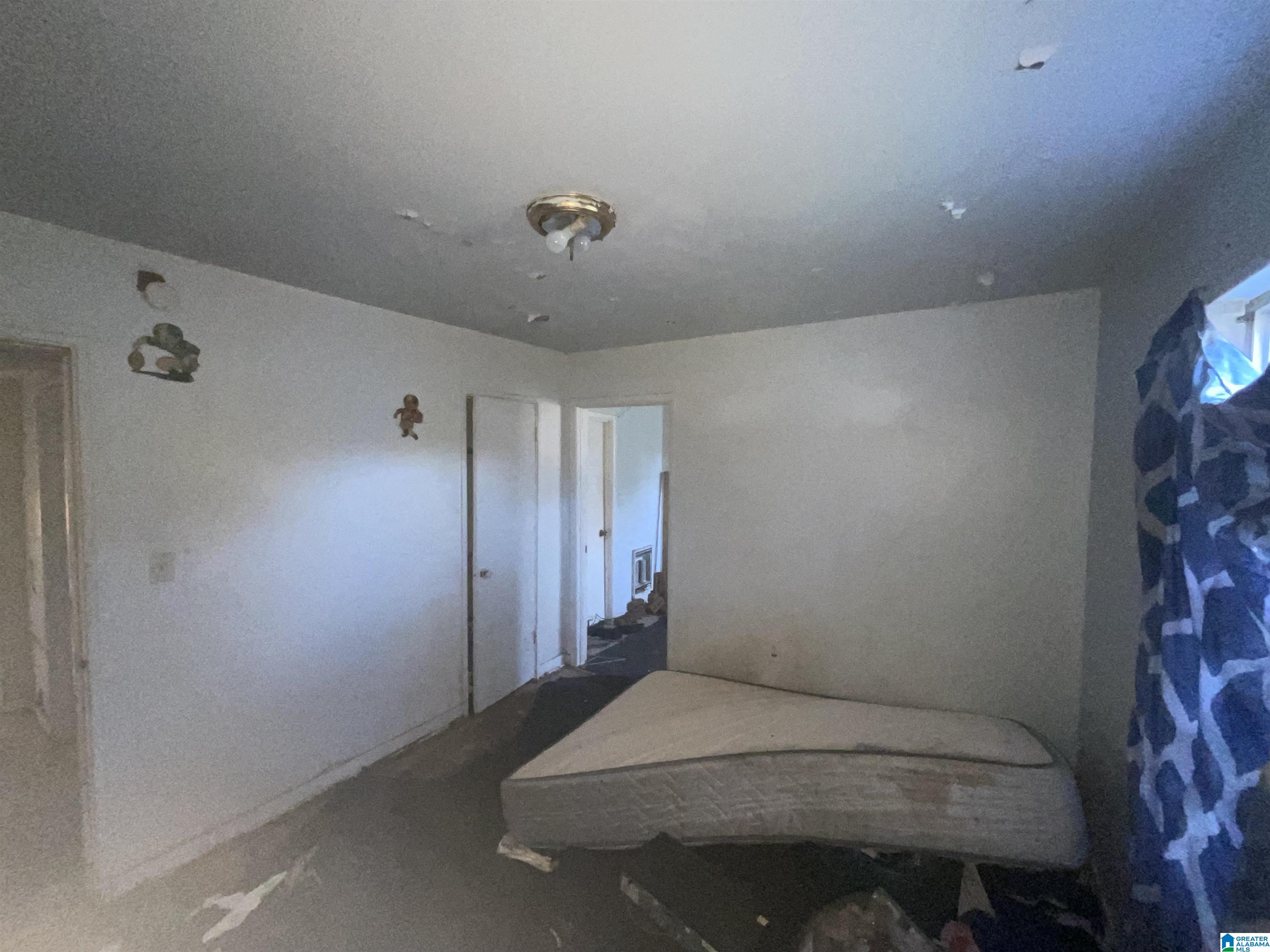 Homes for sale in Birmingham, AL | 5512 Terrace J, Birmingham, AL 35208 | MLS# 21443805