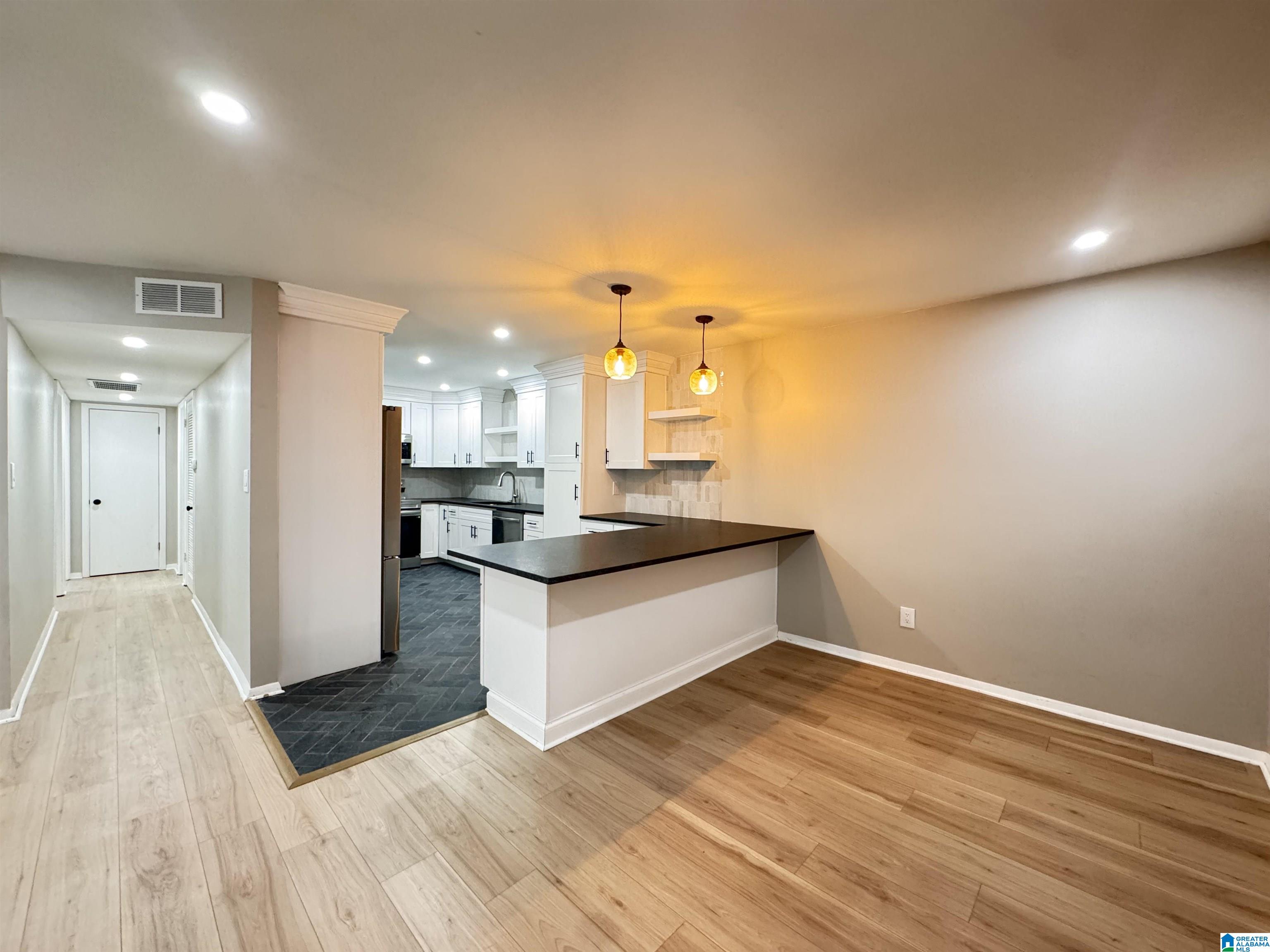 Homes for sale in Homewood, AL | 609 Woodland Village #609, Homewood, AL 35216 | MLS# 21443812
