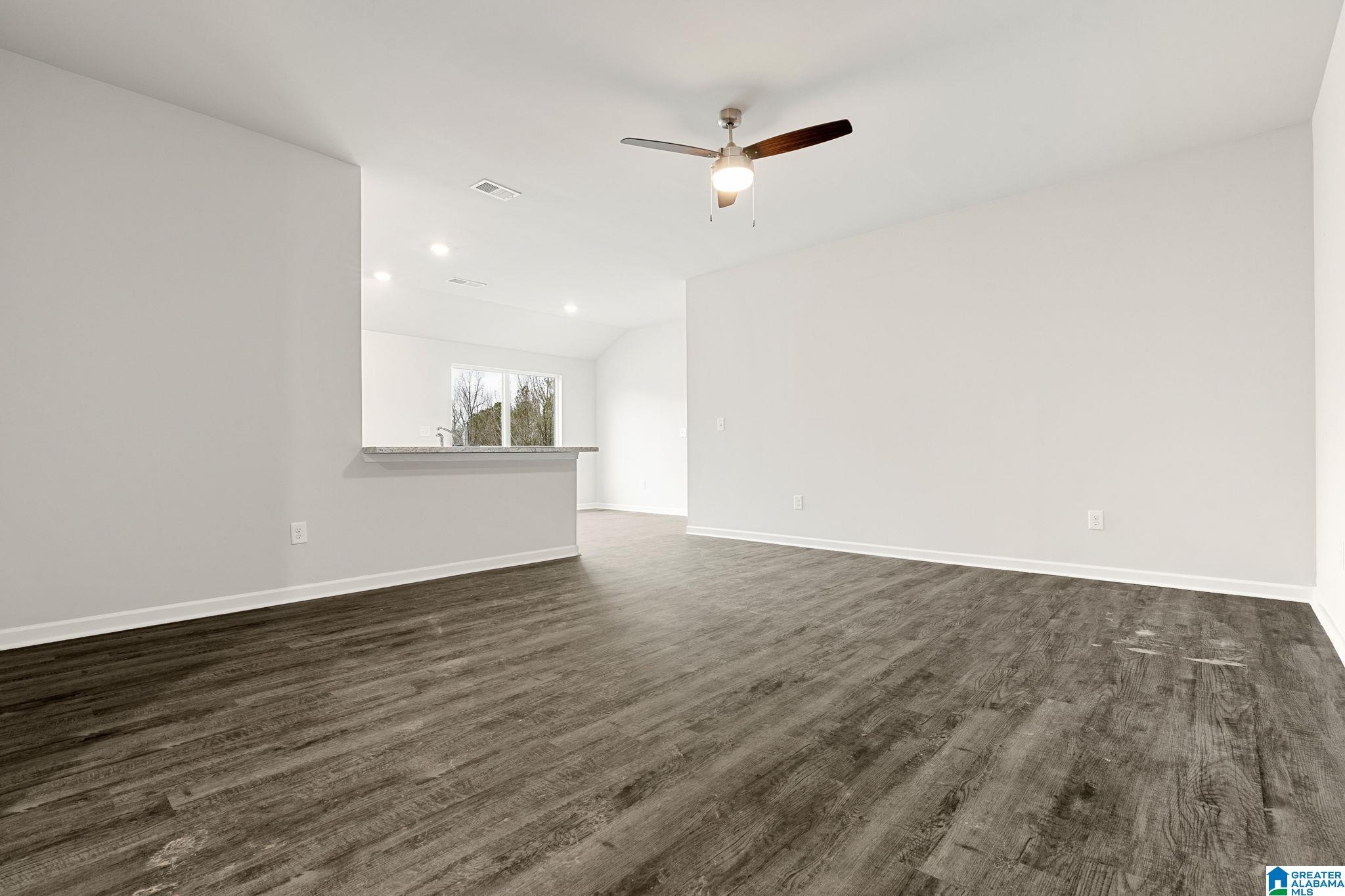 Homes for sale in Calera, AL | 861 Ashford Dr, Calera, AL 35040 | MLS# 21443822