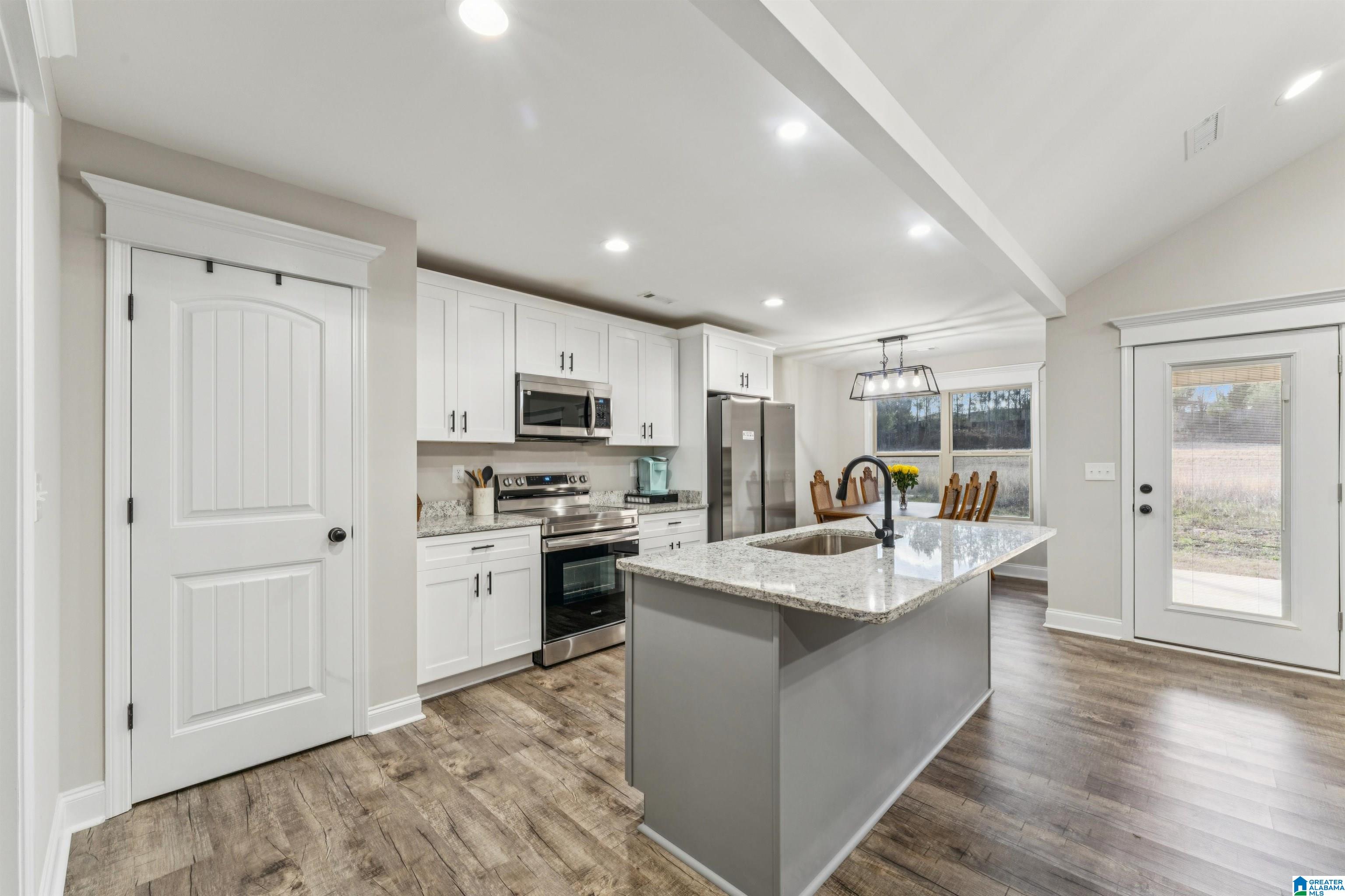 Homes for sale in Clanton, AL | 1004 Spring View Lane, Clanton, AL 35046 | MLS# 21443824