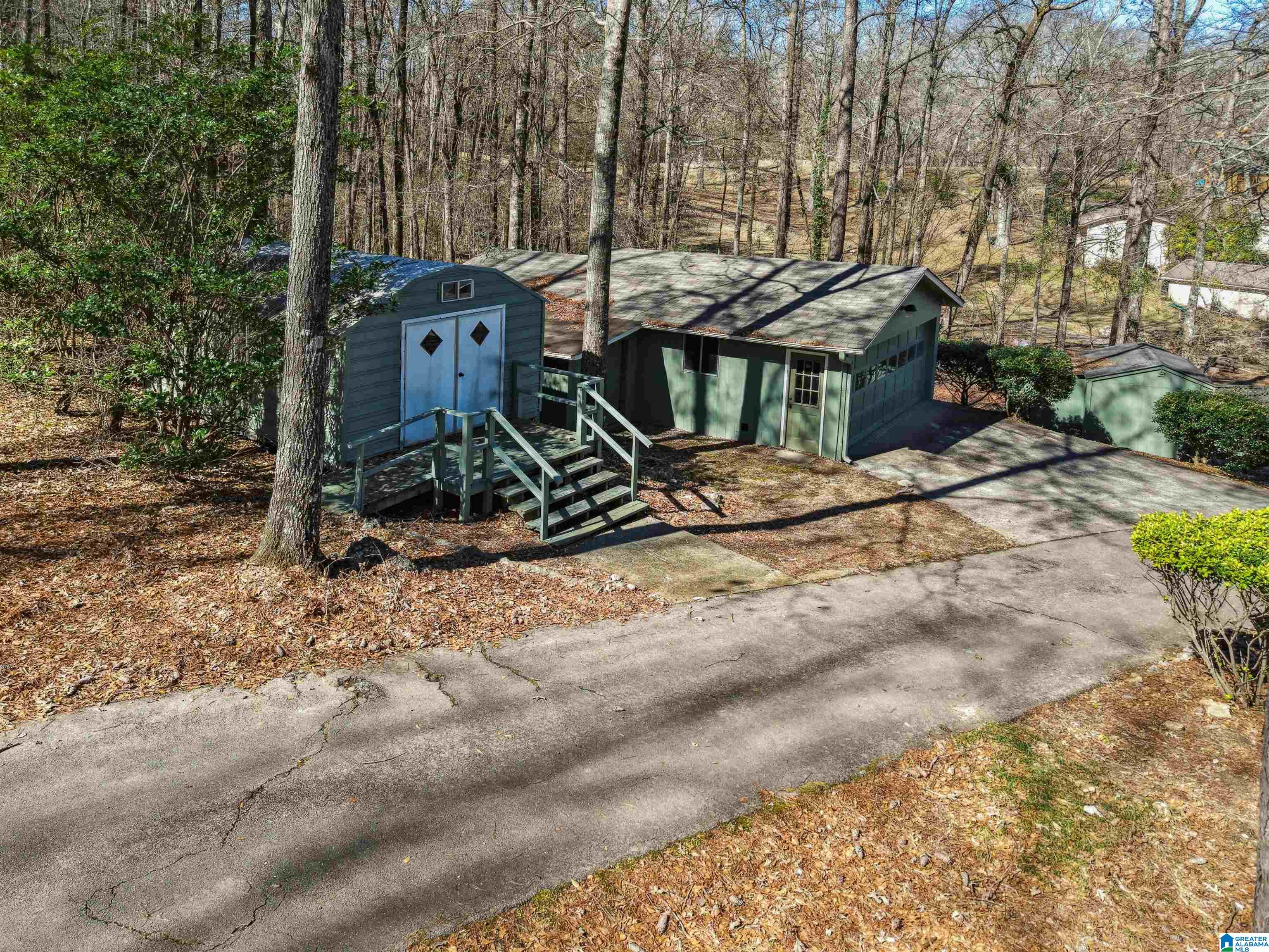 Homes for sale in Pell City, AL | 706 Berkley Dr, Pell City, AL 35128 | MLS# 21443858