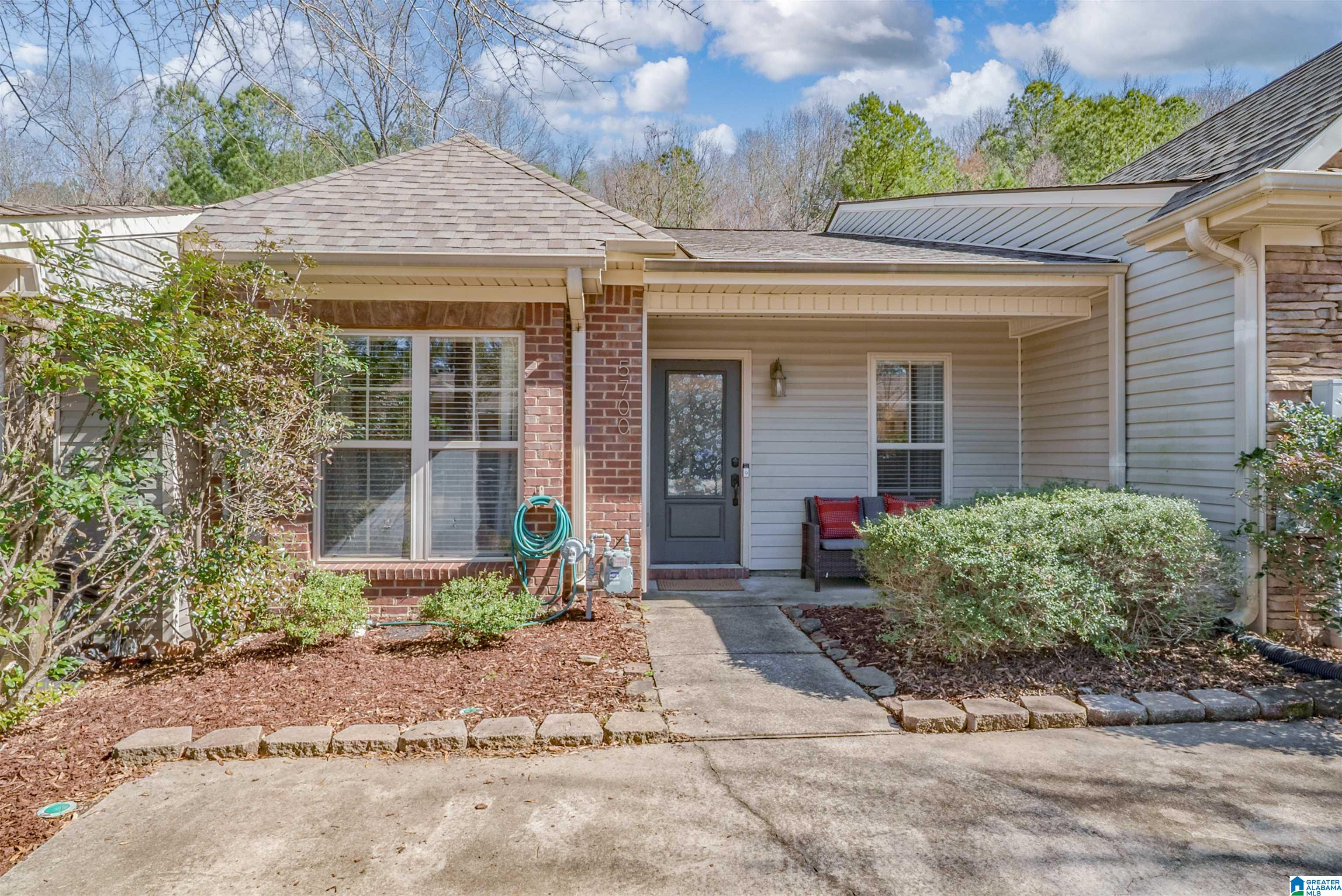 Homes for sale in Hoover, AL | 5700 Colony Lane, Hoover, AL 35226 | MLS# 21443877