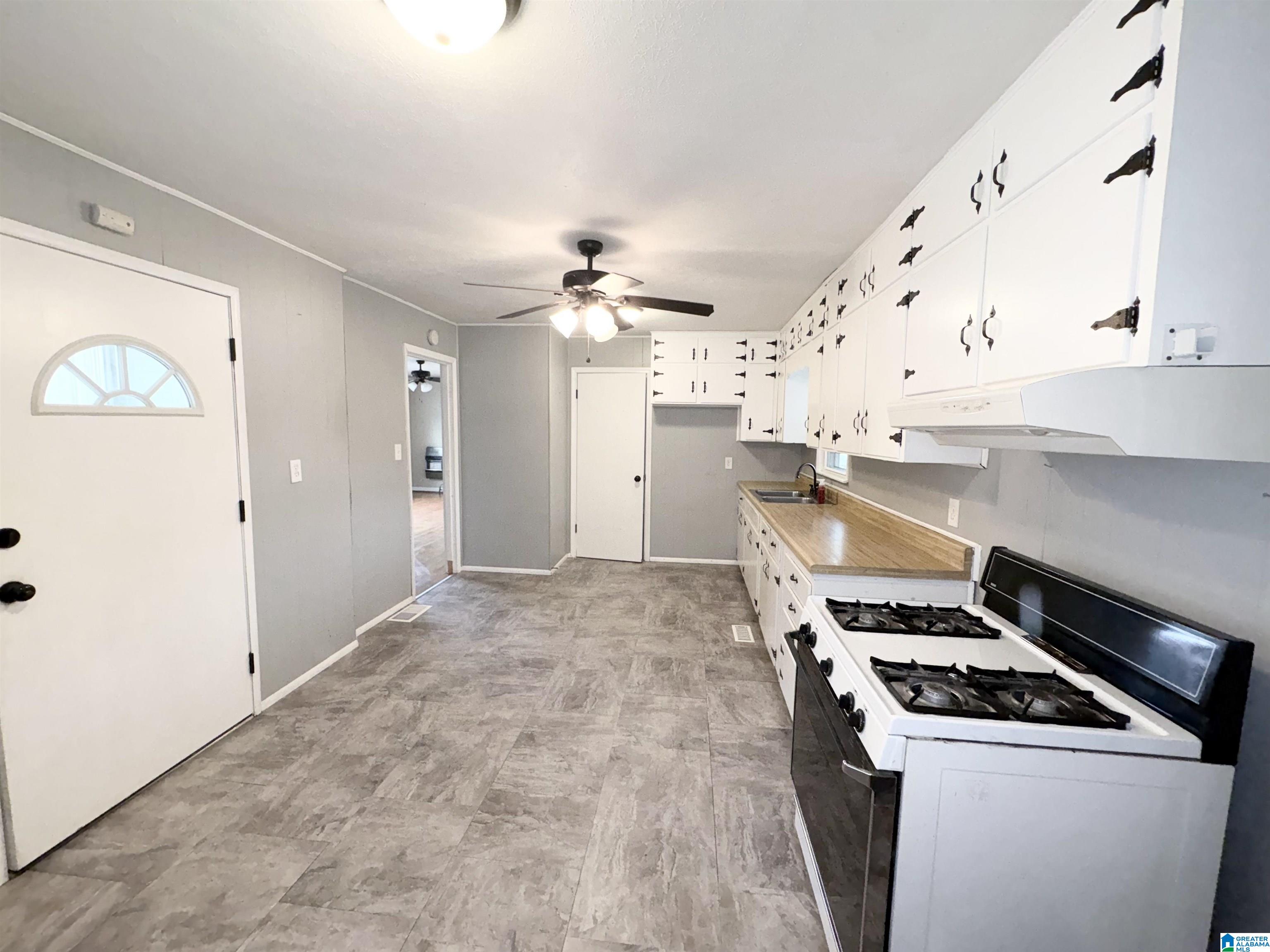 Homes for sale in Weaver, AL | 807 Astor Avenue, Weaver, AL 36277 | MLS# 21443907