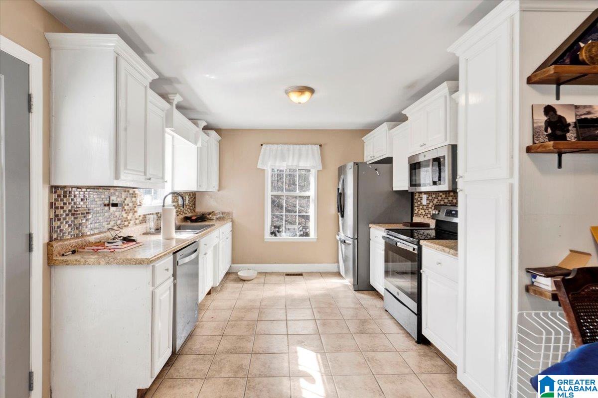 Photo 3 of Single family home for sale at 1023 Mountain Lake Rd, Warrior, AL 35180 | MLS# 21443921 | Listing updated on 2026-03-20