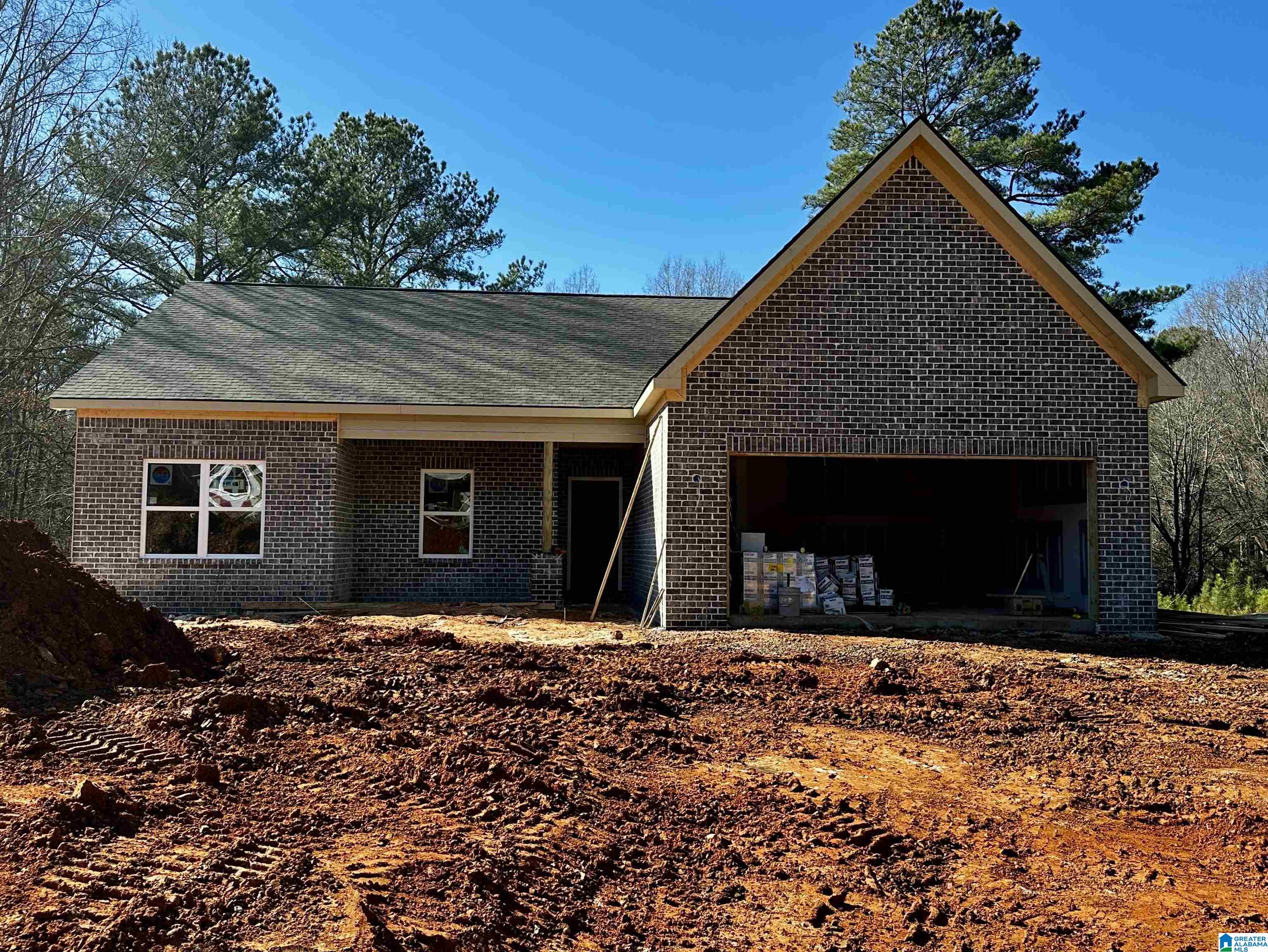 Homes for sale in Pinson, AL | 7659 Cloverdell Dr, Pinson, AL 35126 | MLS# 21443952