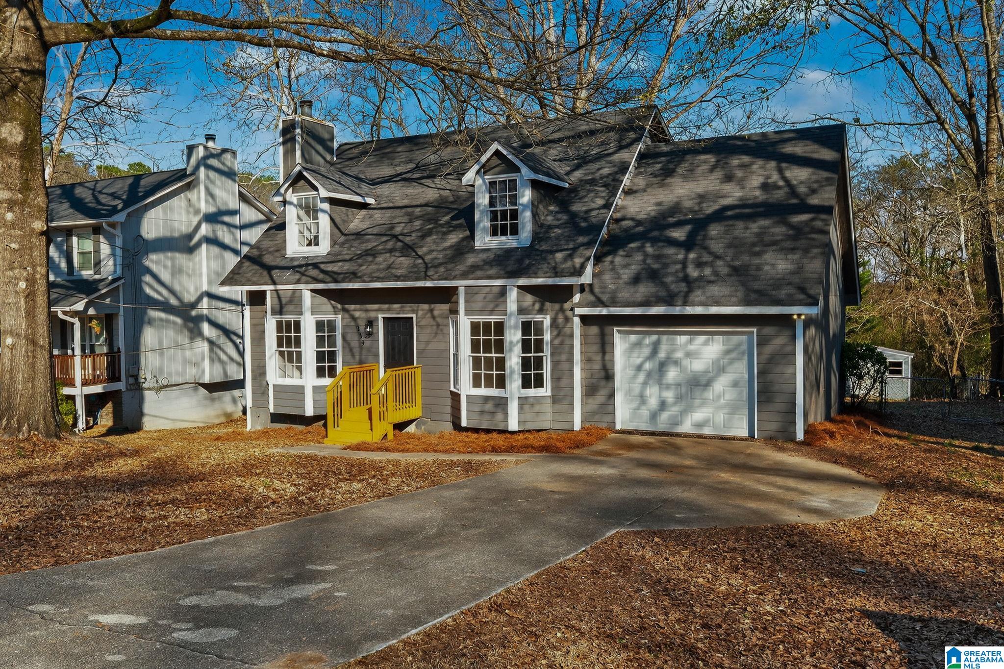 Homes for sale in Alabaster, AL | 319 7th Street Nw, Alabaster, AL 35007 | MLS# 21443966