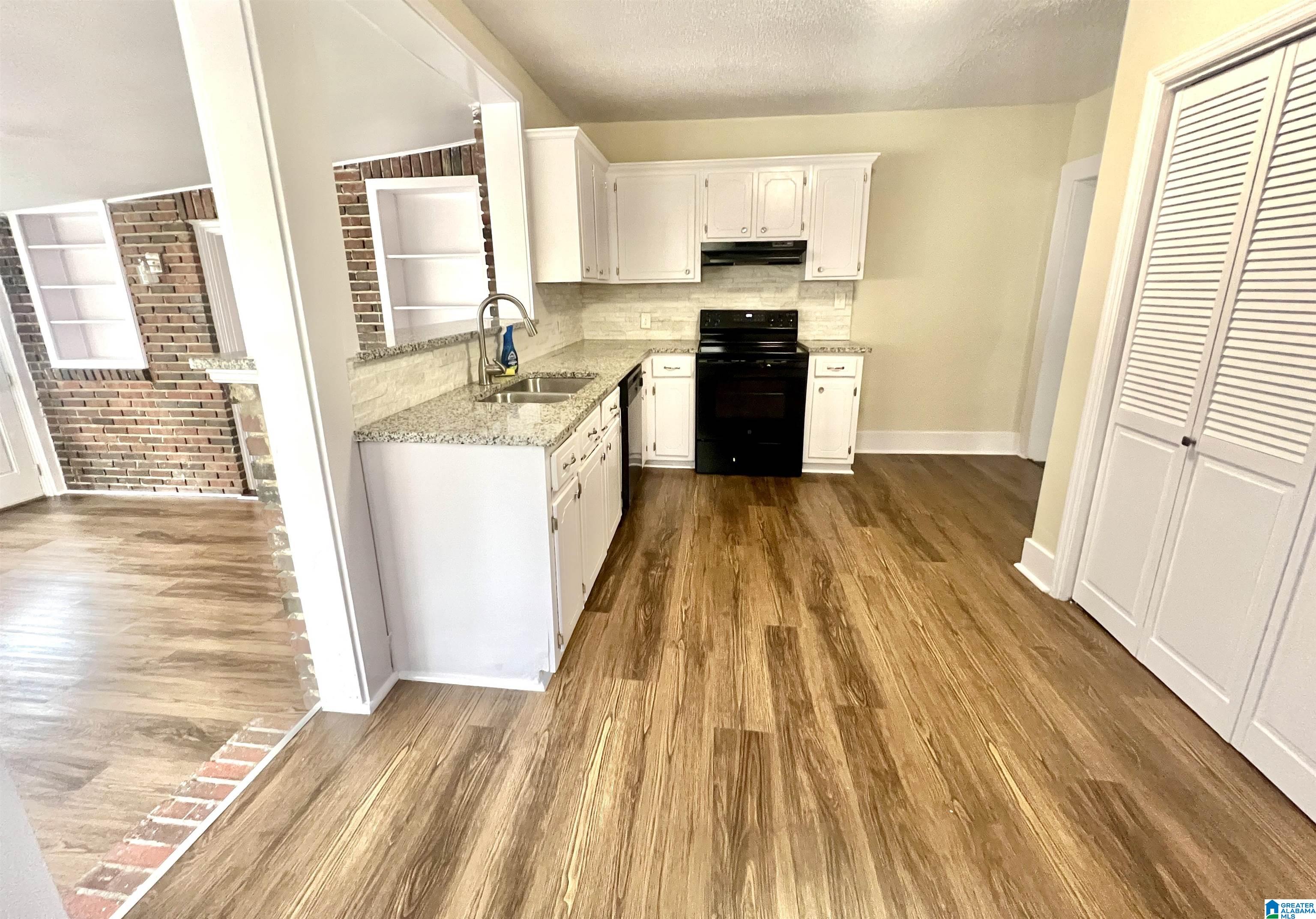 Photo 3 of Single family home for sale at 621 Alice St SW, Bessemer, AL 35022 | MLS# 21443979 | Listing updated on 2026-05-04