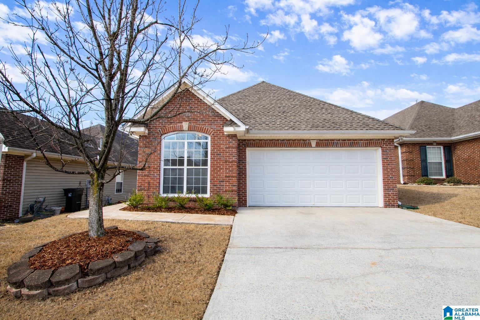 Homes for sale in Pelham, AL | 210 High Ridge Dr, Pelham, AL 35124 | MLS# 21443985