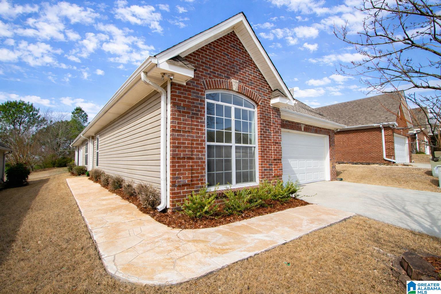 Homes for sale in Pelham, AL | 210 High Ridge Dr, Pelham, AL 35124 | MLS# 21443985