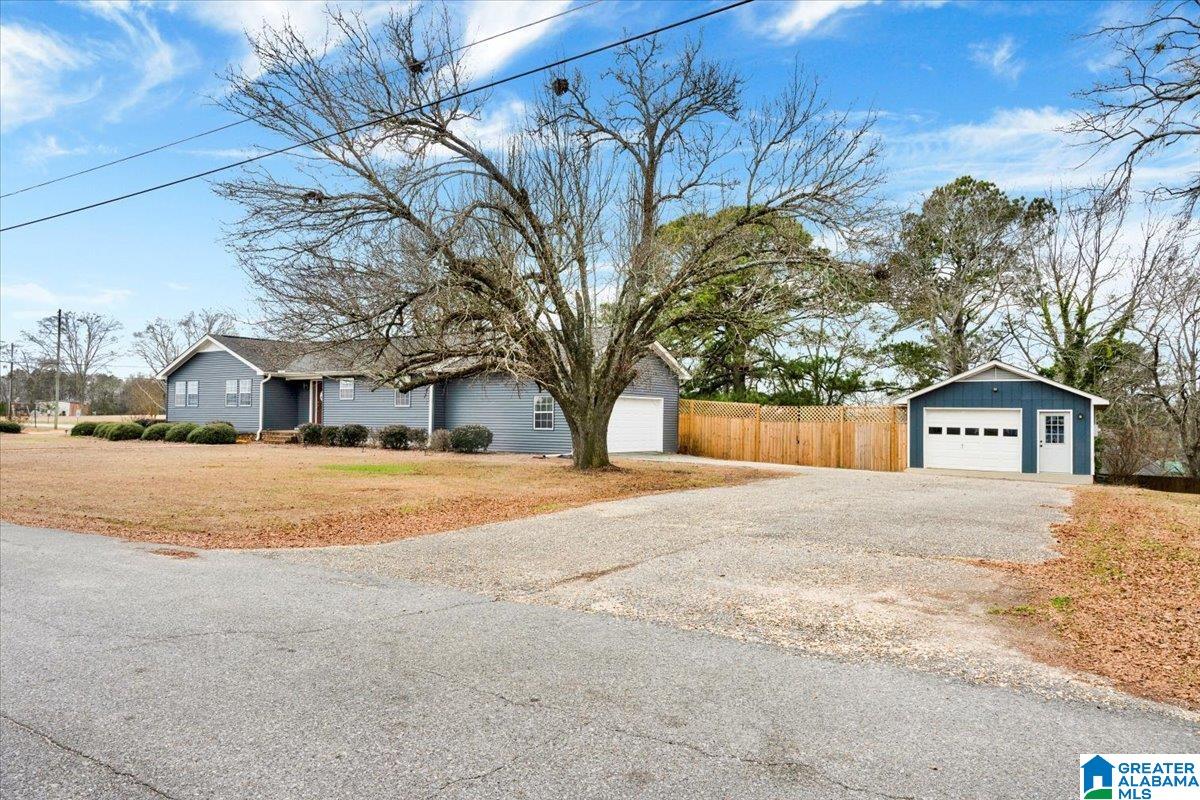 Homes for sale in Clanton, AL | 611 Dennis Street, Clanton, AL 35045 | MLS# 21444006