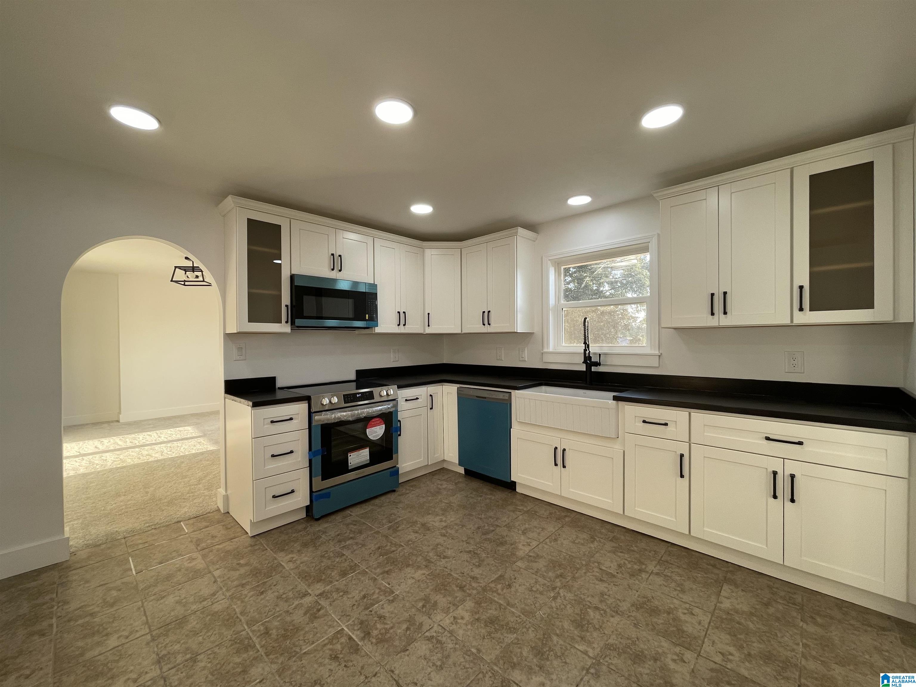 Homes for sale in Clanton, AL | 1003 Lay Dam Road, Clanton, AL 35045 | MLS# 21444012