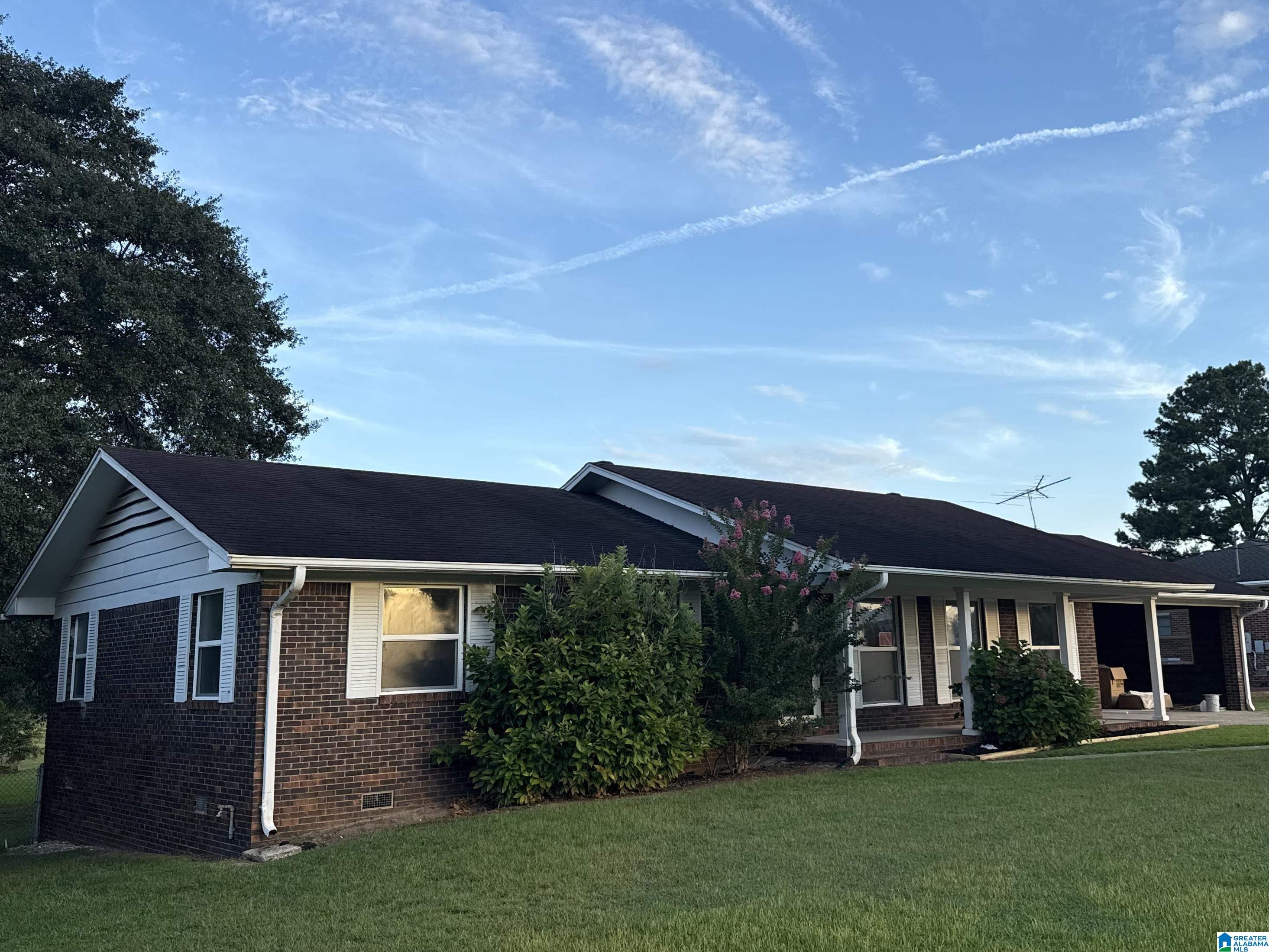 Homes for sale in Clanton, AL | 1003 Lay Dam Road, Clanton, AL 35045 | MLS# 21444012