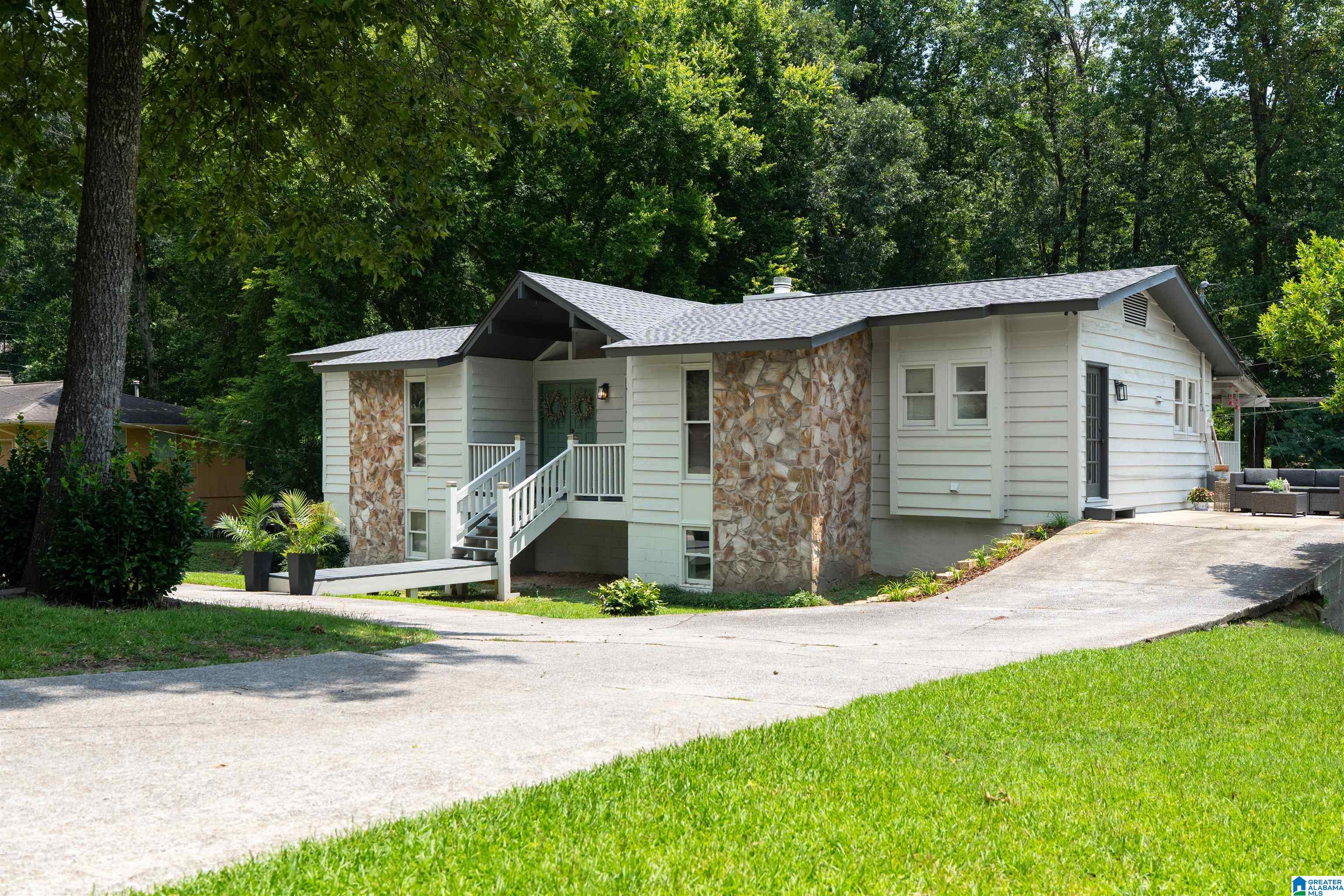 Homes for sale in Vestavia Hills, AL | 2233 Great Rock Road, Vestavia Hills, AL 35216 | MLS# 21444022