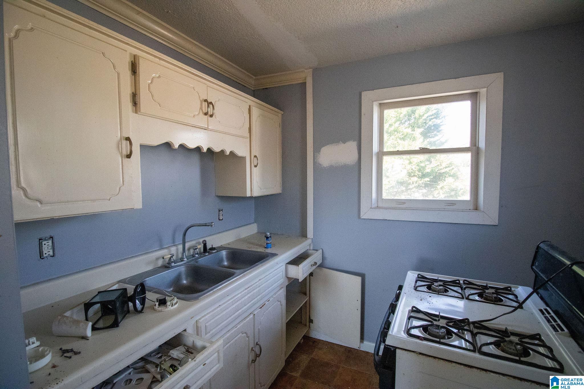 Homes for sale in Anniston, AL | 519 Argyle Pl, Anniston, AL 36207 | MLS# 21444036