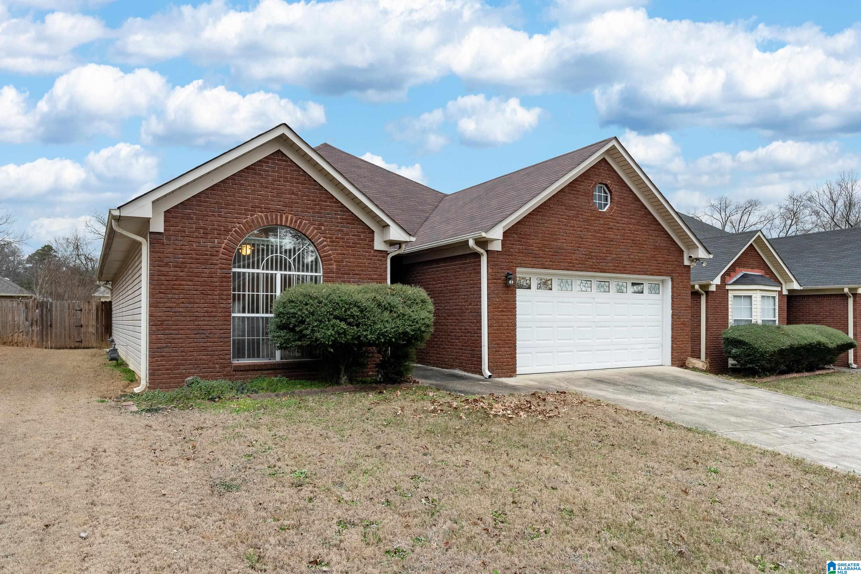 Homes for sale in Center Point, AL | 504 Lakeside Circle, Center Point, AL 35215 | MLS# 21444045