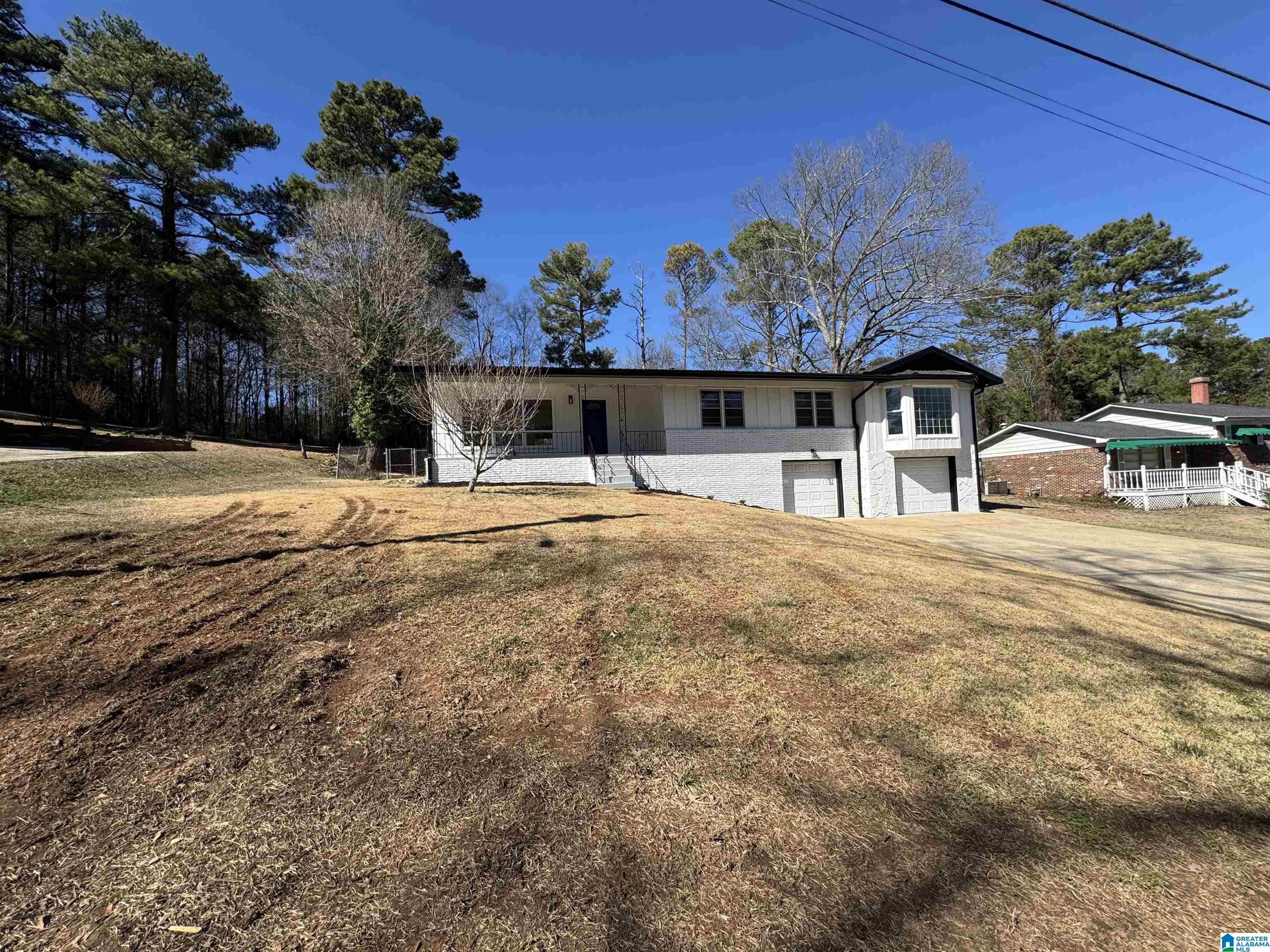 Homes for sale in Hueytown, AL | 1416 29th Avenue N, Hueytown, AL 35023 | MLS# 21444057