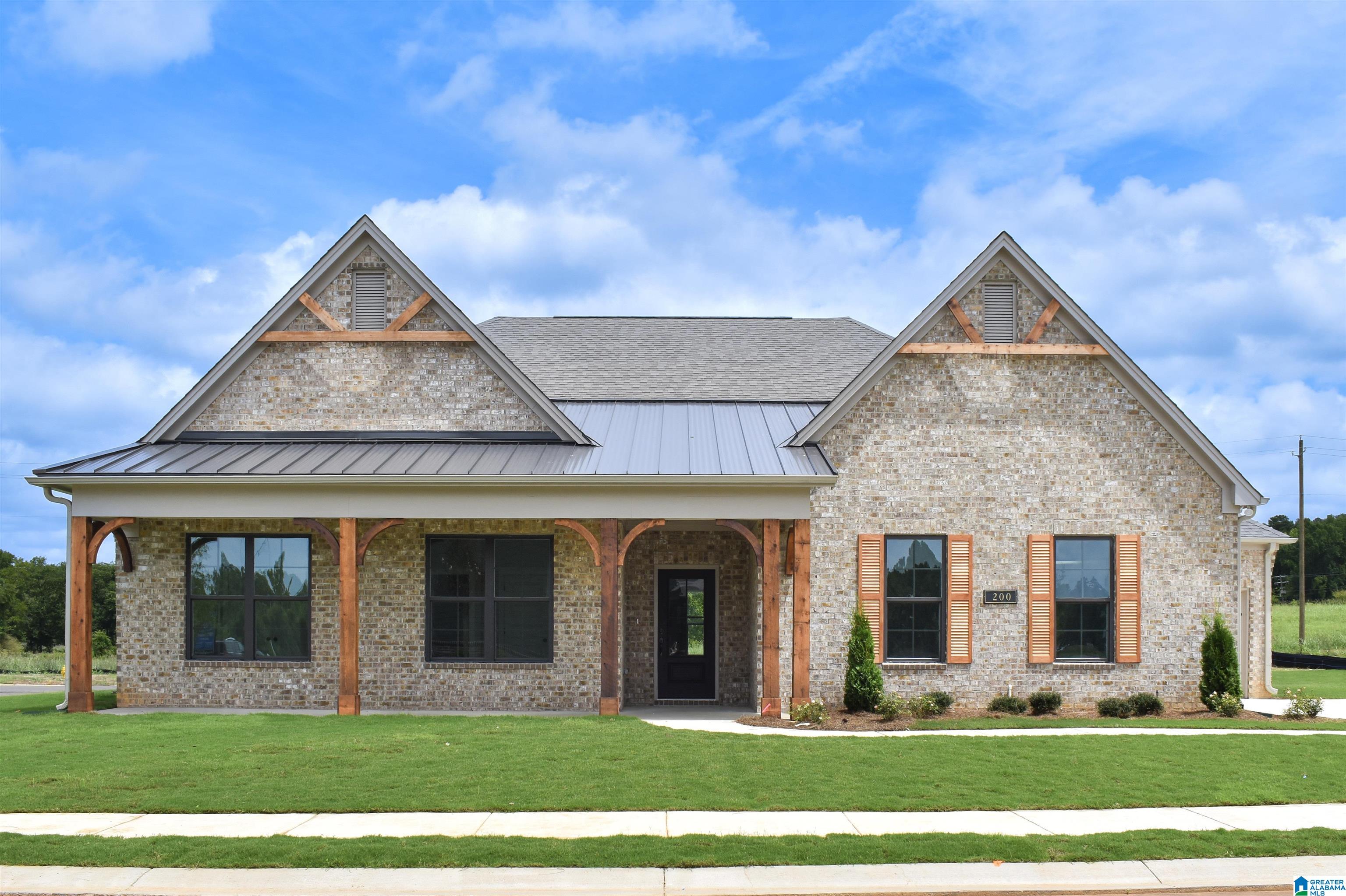 1st image of 200 Riviera Run, Alabaster, AL 35007 | MLS# 21444063