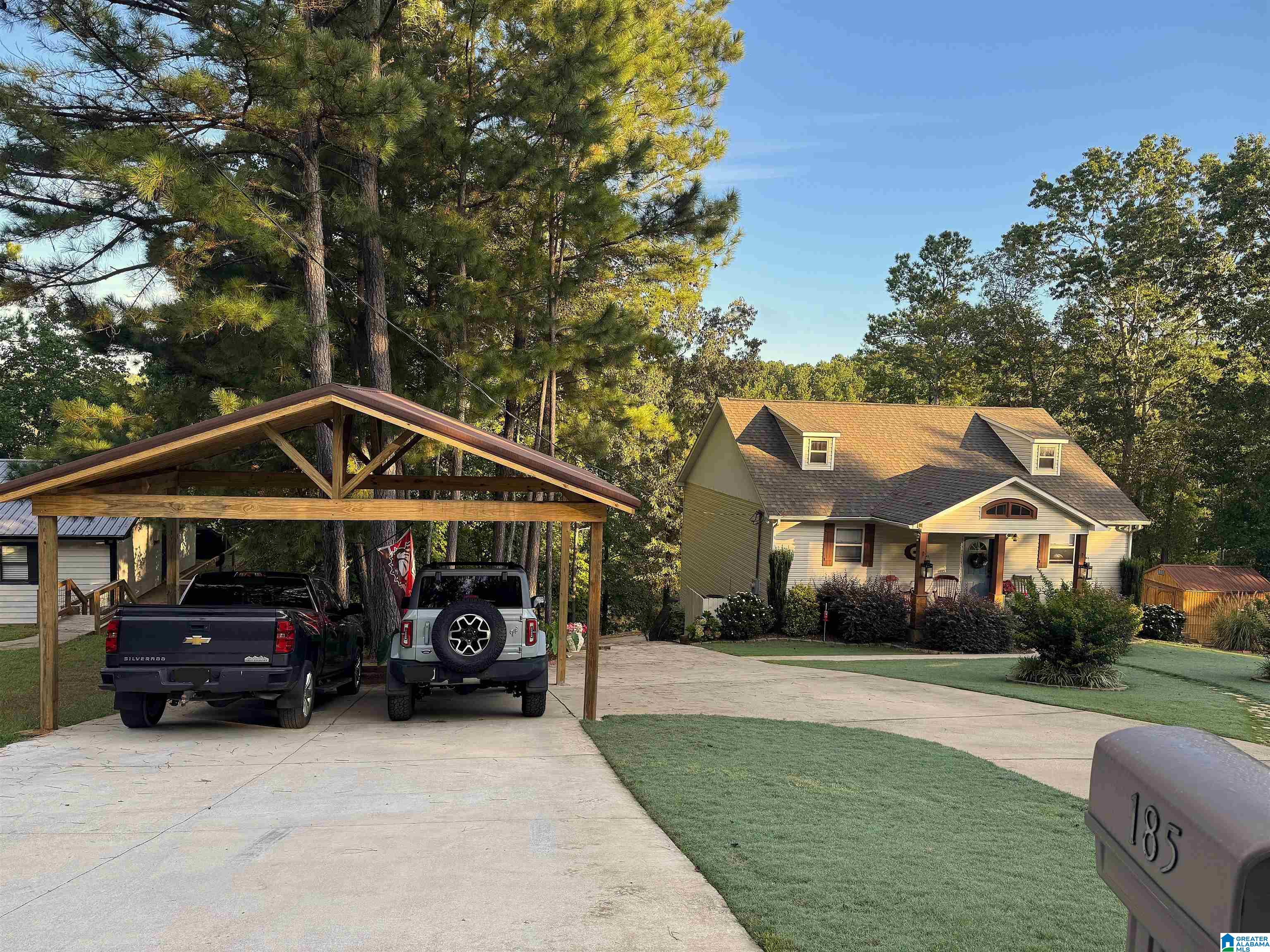 Homes for sale in Wedowee, AL | 185 Hill Crest Court, Wedowee, AL 36278 | MLS# 21444117