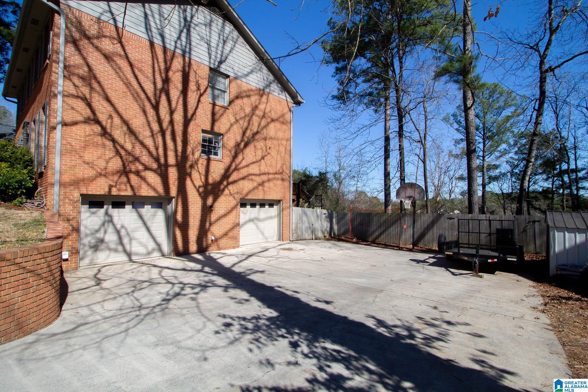 Homes for sale in Hoover, AL | 3540 William And Mary Road, Hoover, AL 35216 | MLS# 21444123