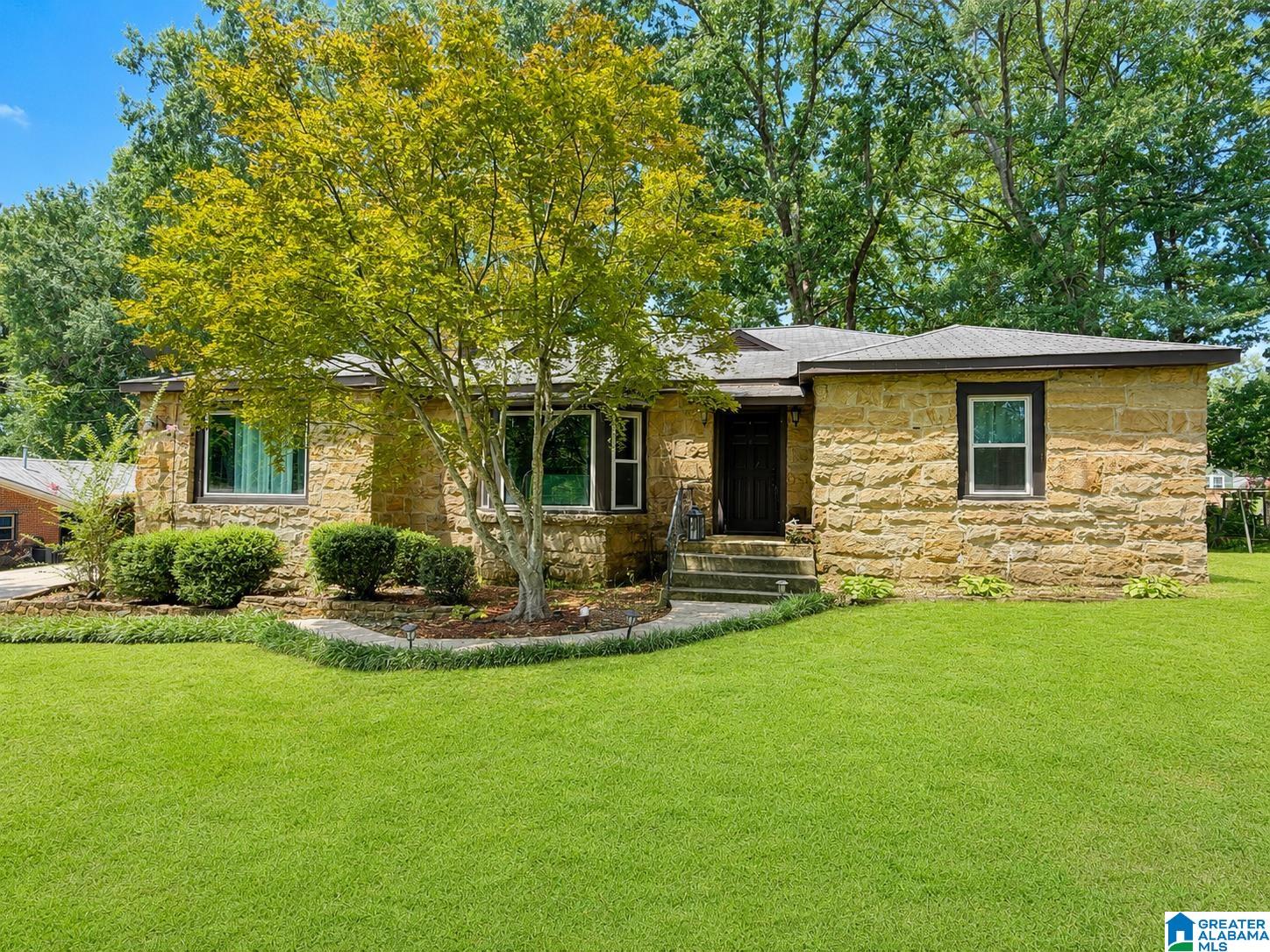 1st image of 604 4th Avenue S, Jasper, AL 35501 | MLS# 21444127