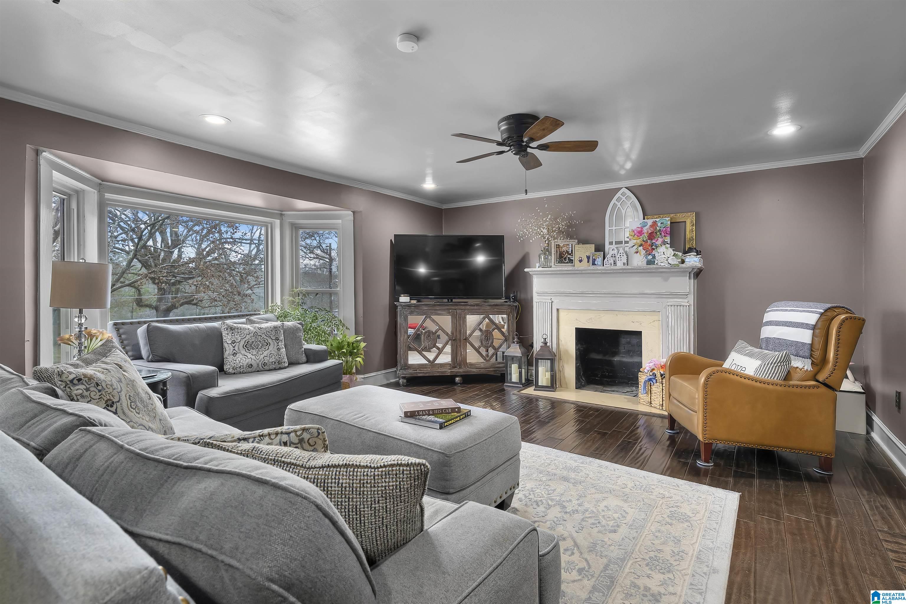 Homes for sale in Jasper, AL | 604 4th Avenue S, Jasper, AL 35501 | MLS# 21444127