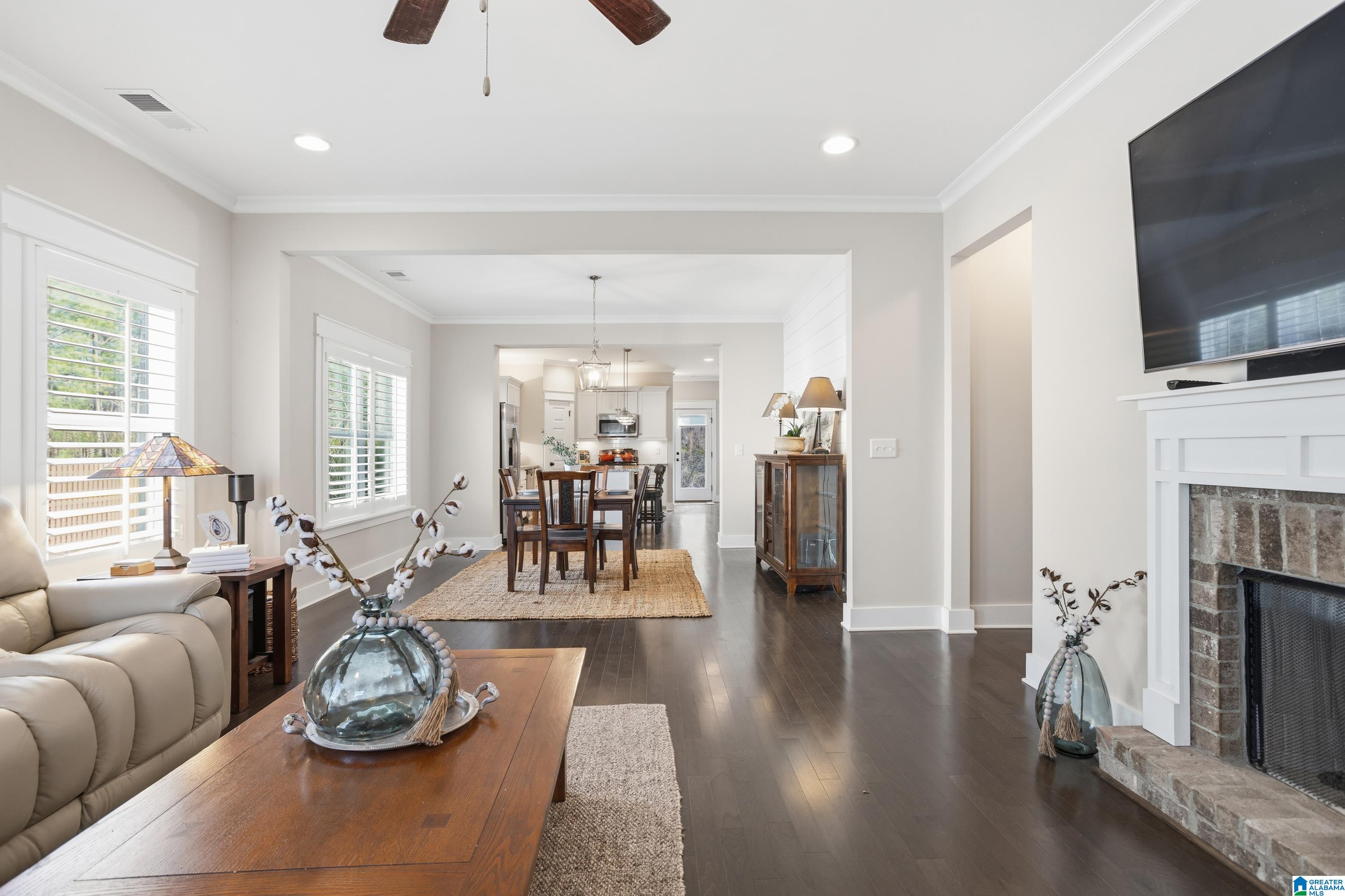 Homes for sale in Gardendale, AL | 1352 Woodridge Pl, Gardendale, AL 35071 | MLS# 21444144