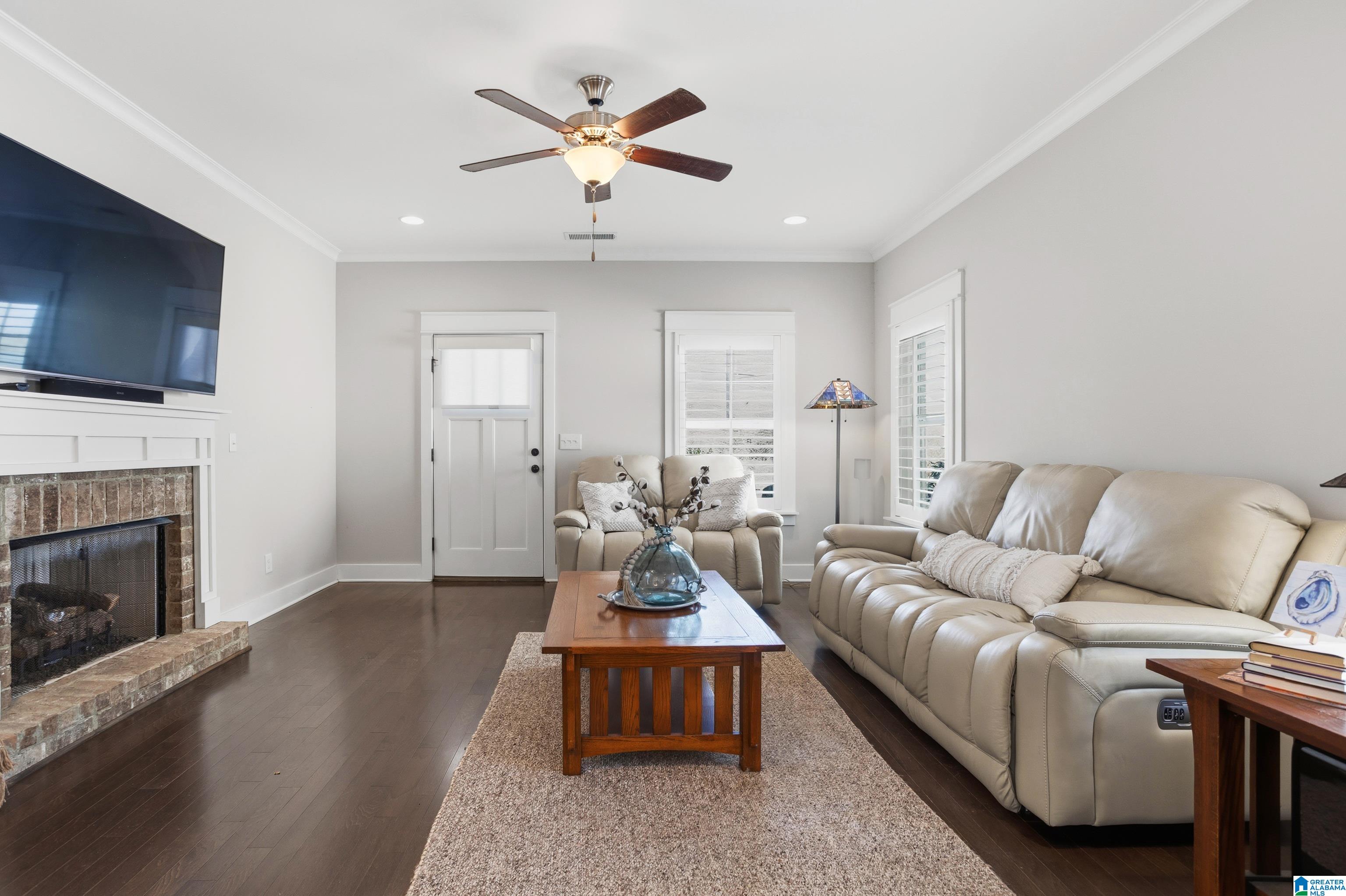 Homes for sale in Gardendale, AL | 1352 Woodridge Pl, Gardendale, AL 35071 | MLS# 21444144