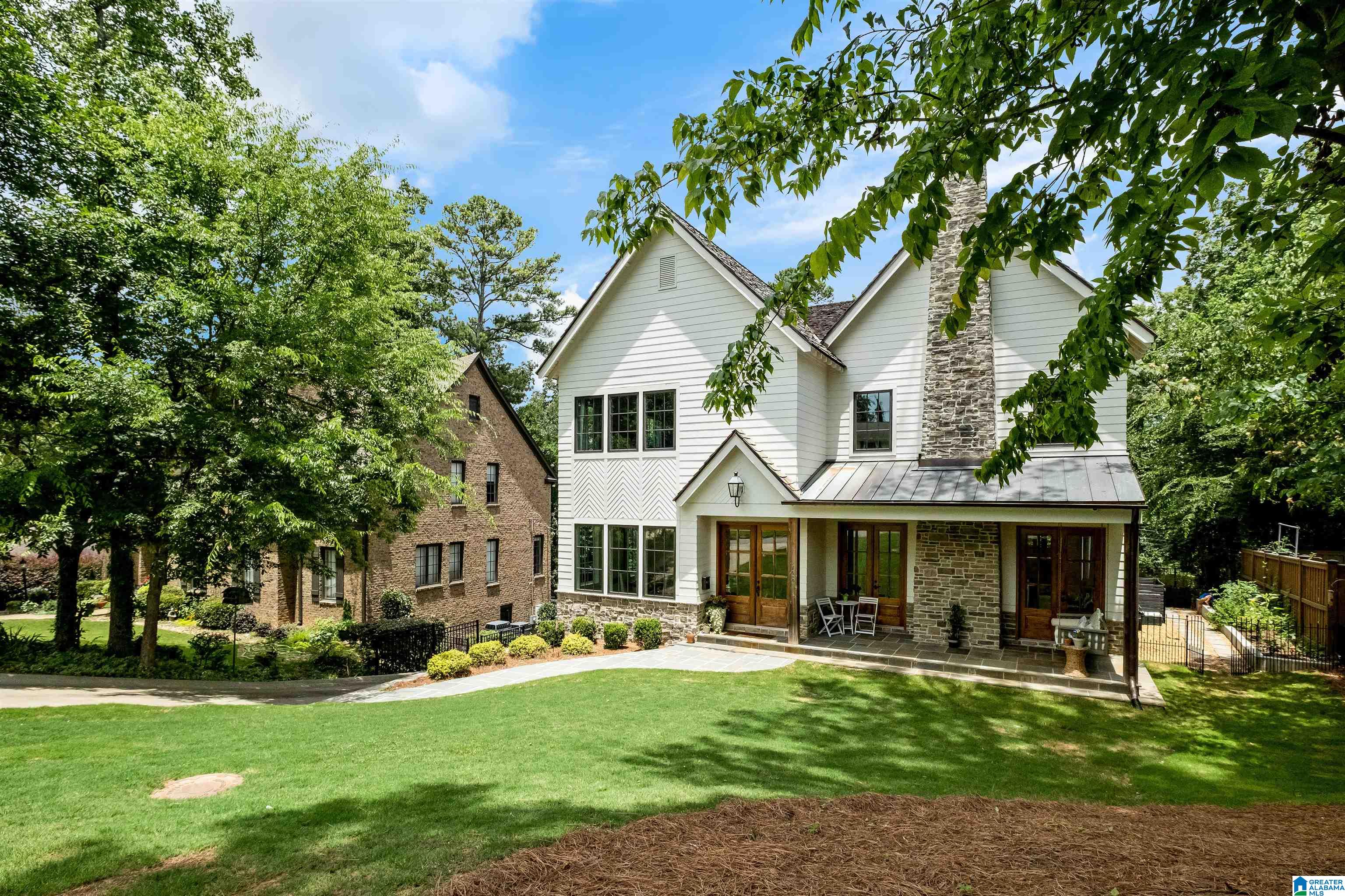 Homes for sale in Homewood, AL | 422 Devon Dr, Homewood, AL 35209 | MLS# 21444152